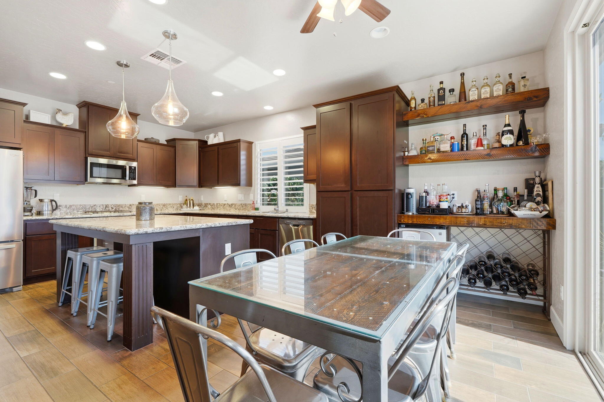 3531 W Perez Ave, Visalia, CA 93291