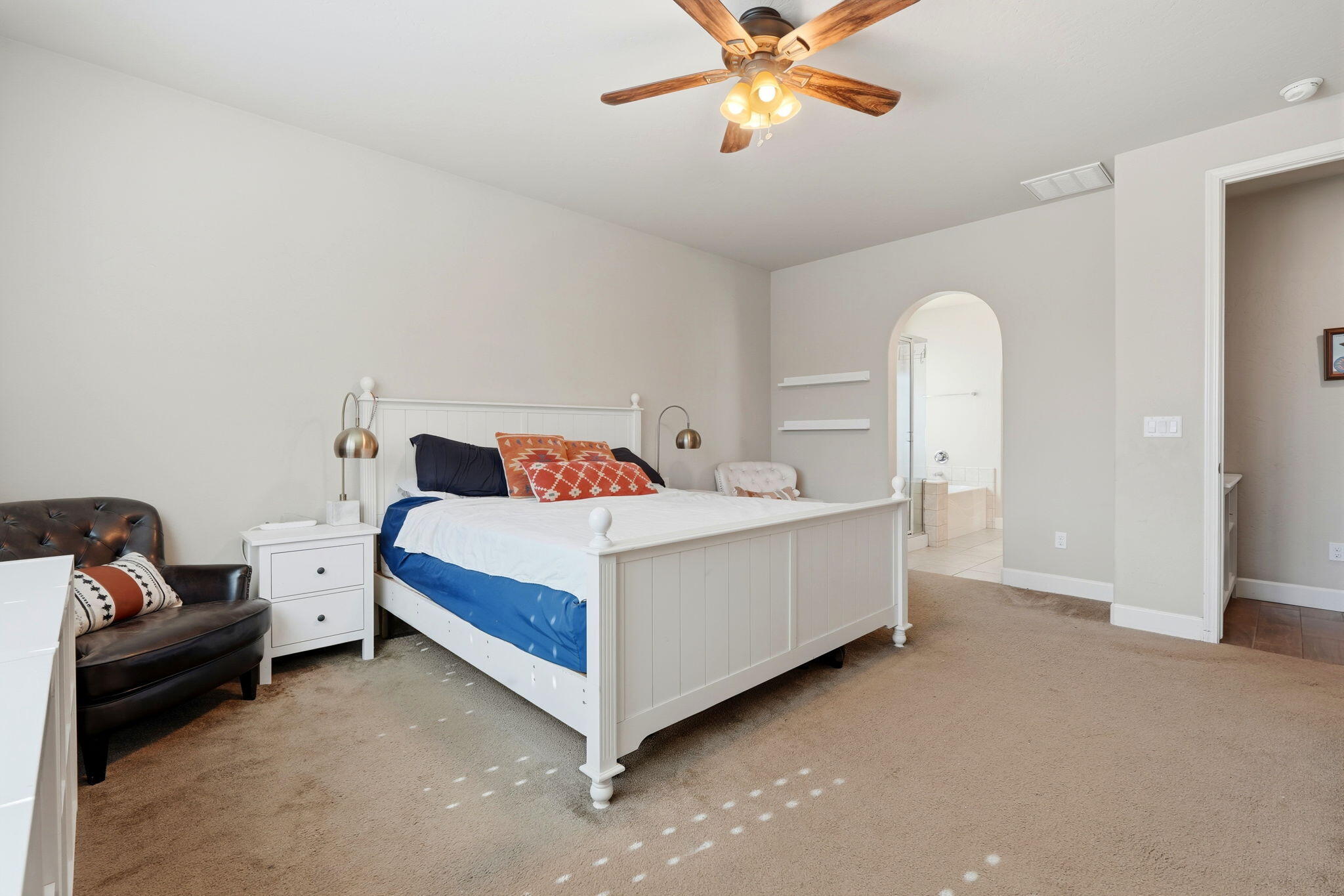 3531 W Perez Ave, Visalia, CA 93291