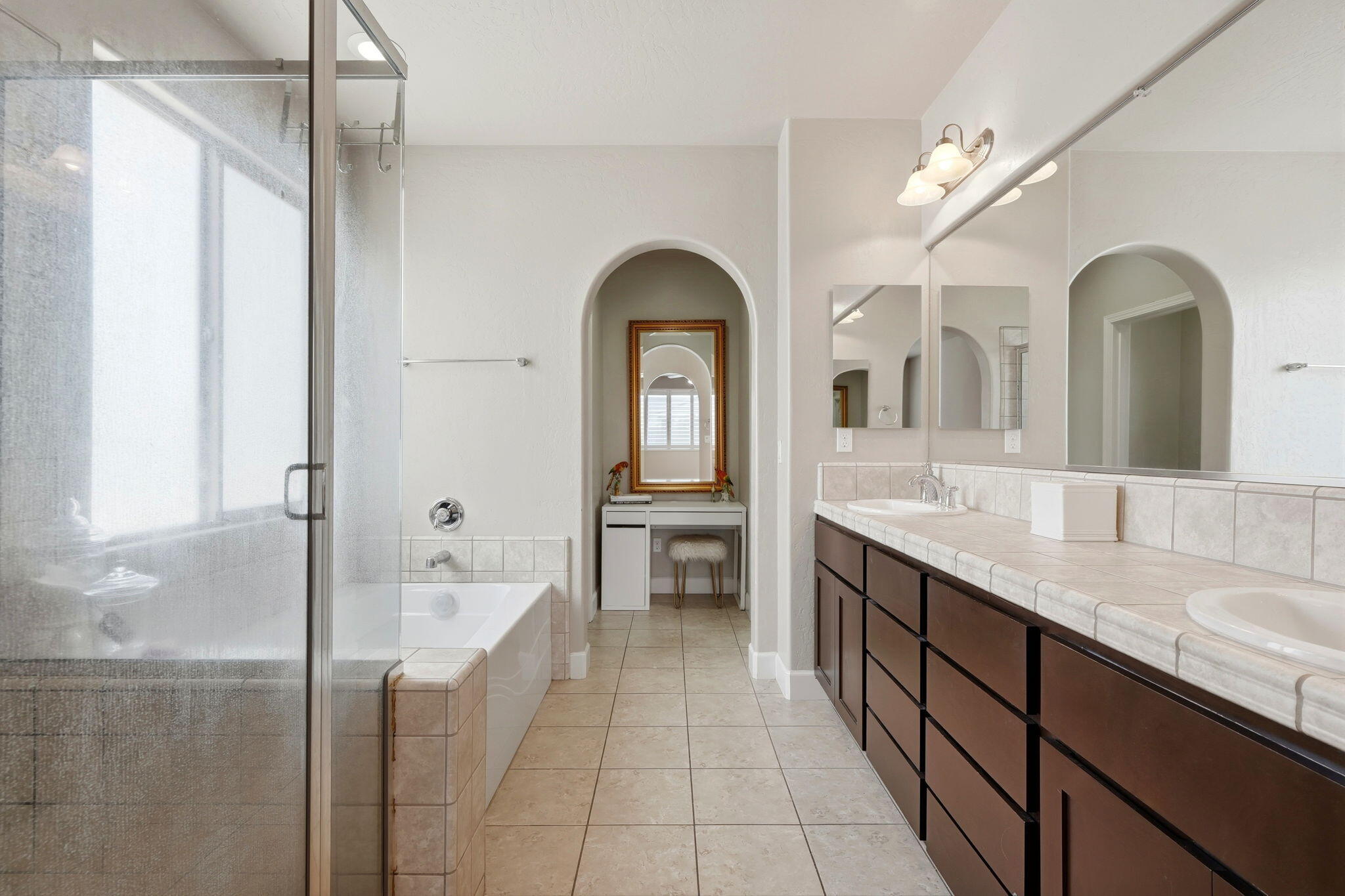 3531 W Perez Ave, Visalia, CA 93291