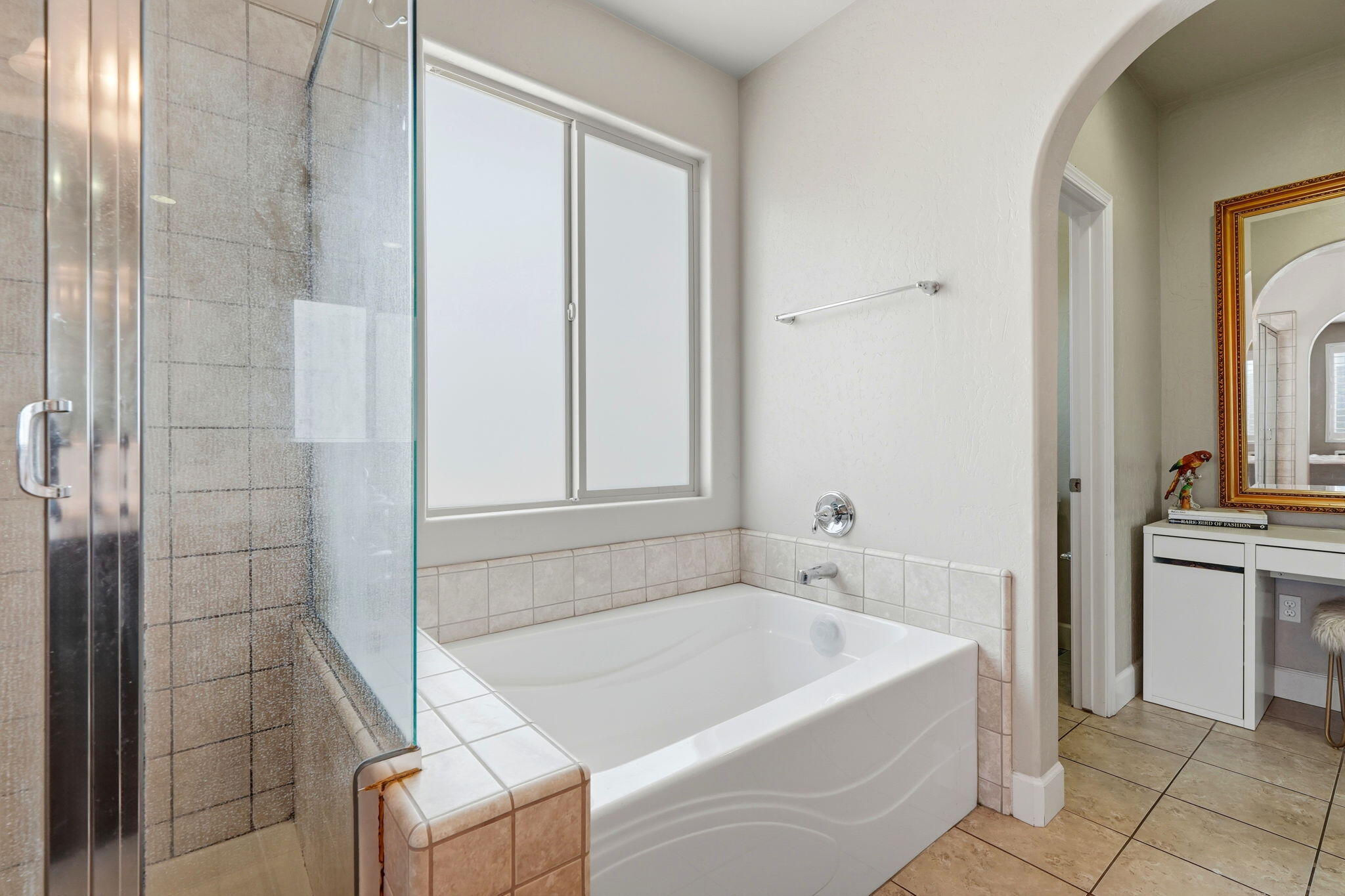 3531 W Perez Ave, Visalia, CA 93291