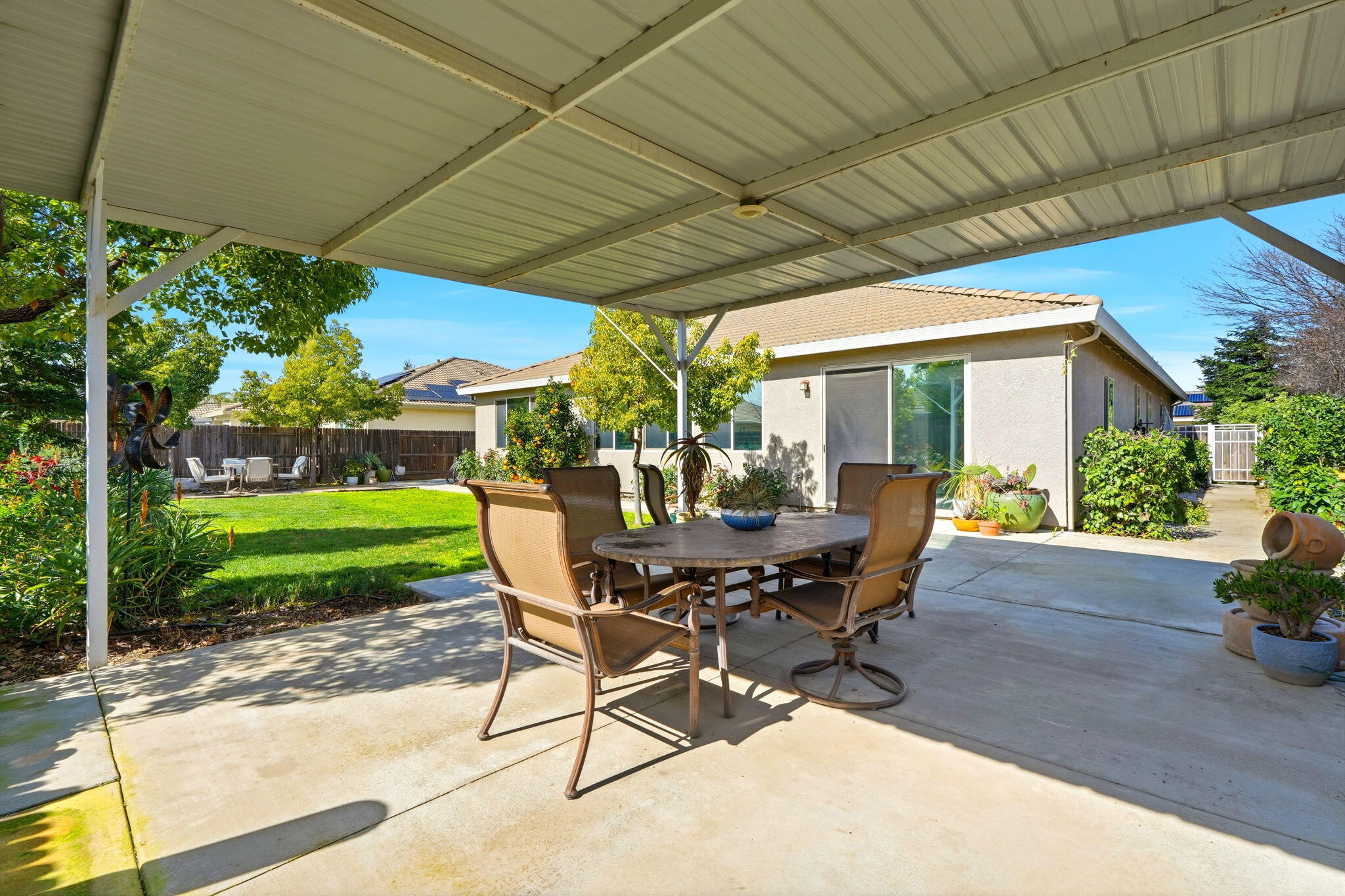 3531 W Perez Ave, Visalia, CA 93291