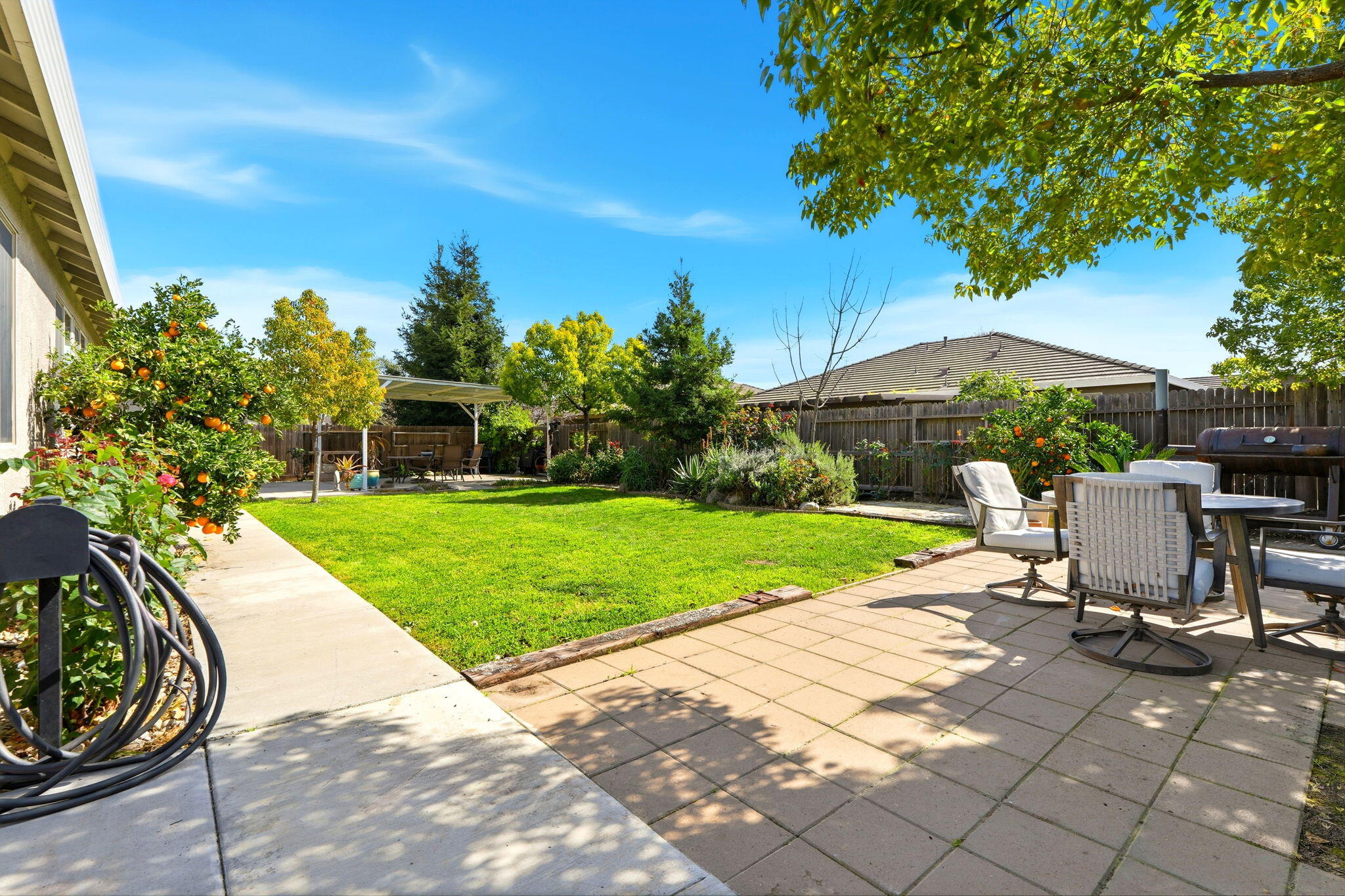 3531 W Perez Ave, Visalia, CA 93291