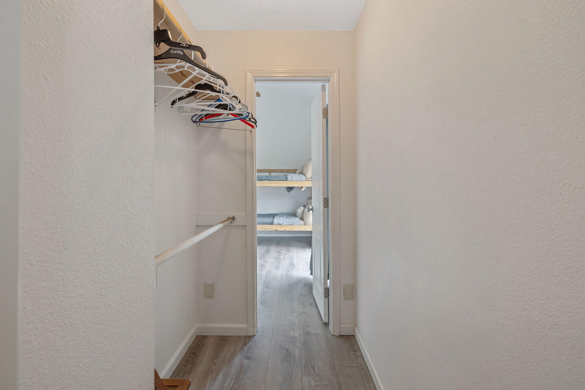 43677 Washburn Dr, Three Rivers, CA 93271