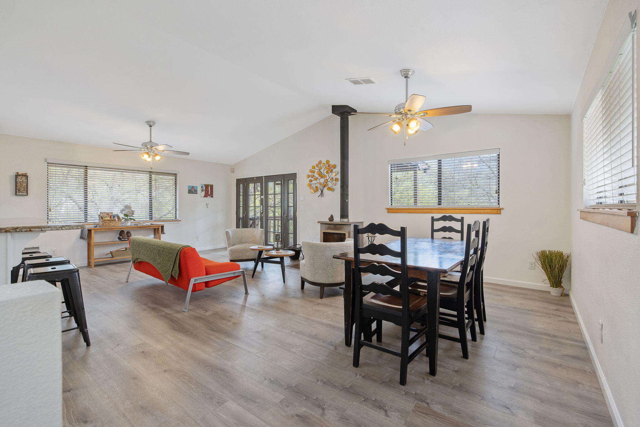 43677 Washburn Dr, Three Rivers, CA 93271