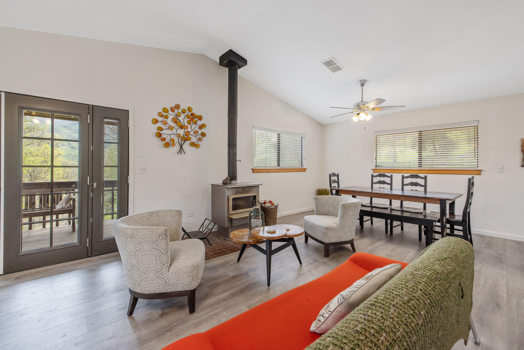 43677 Washburn Dr, Three Rivers, CA 93271