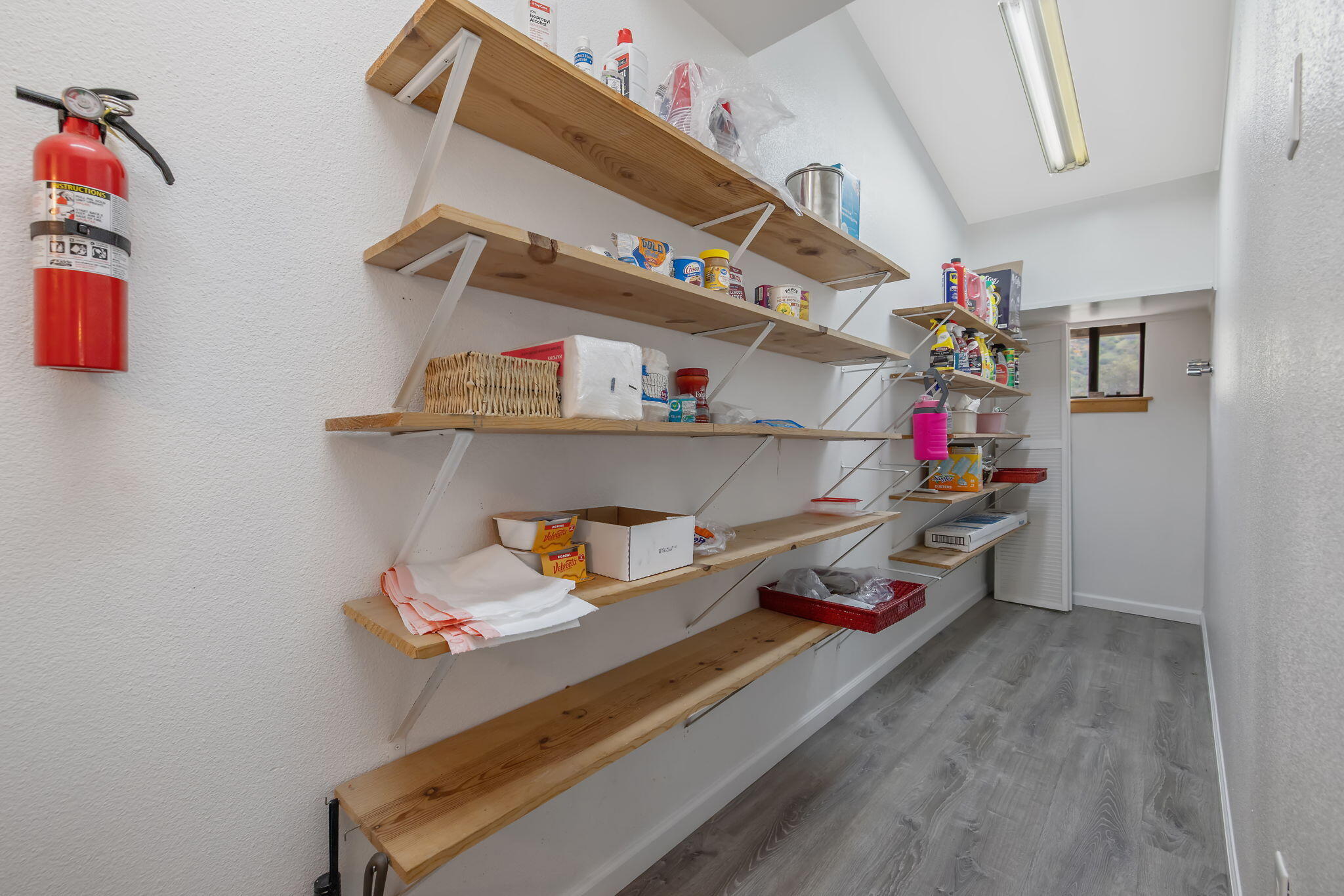 43677 Washburn Dr, Three Rivers, CA 93271