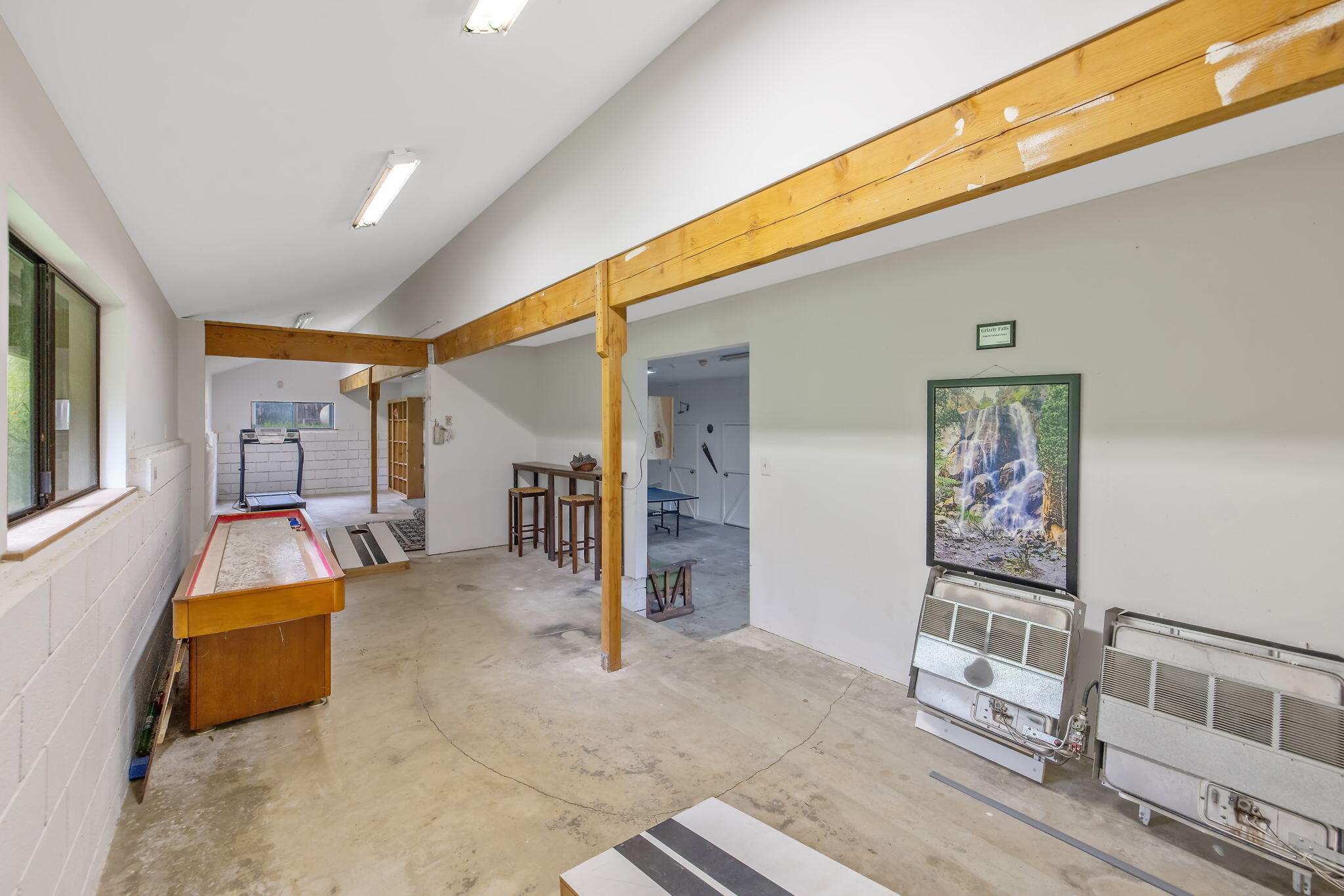 43677 Washburn Dr, Three Rivers, CA 93271