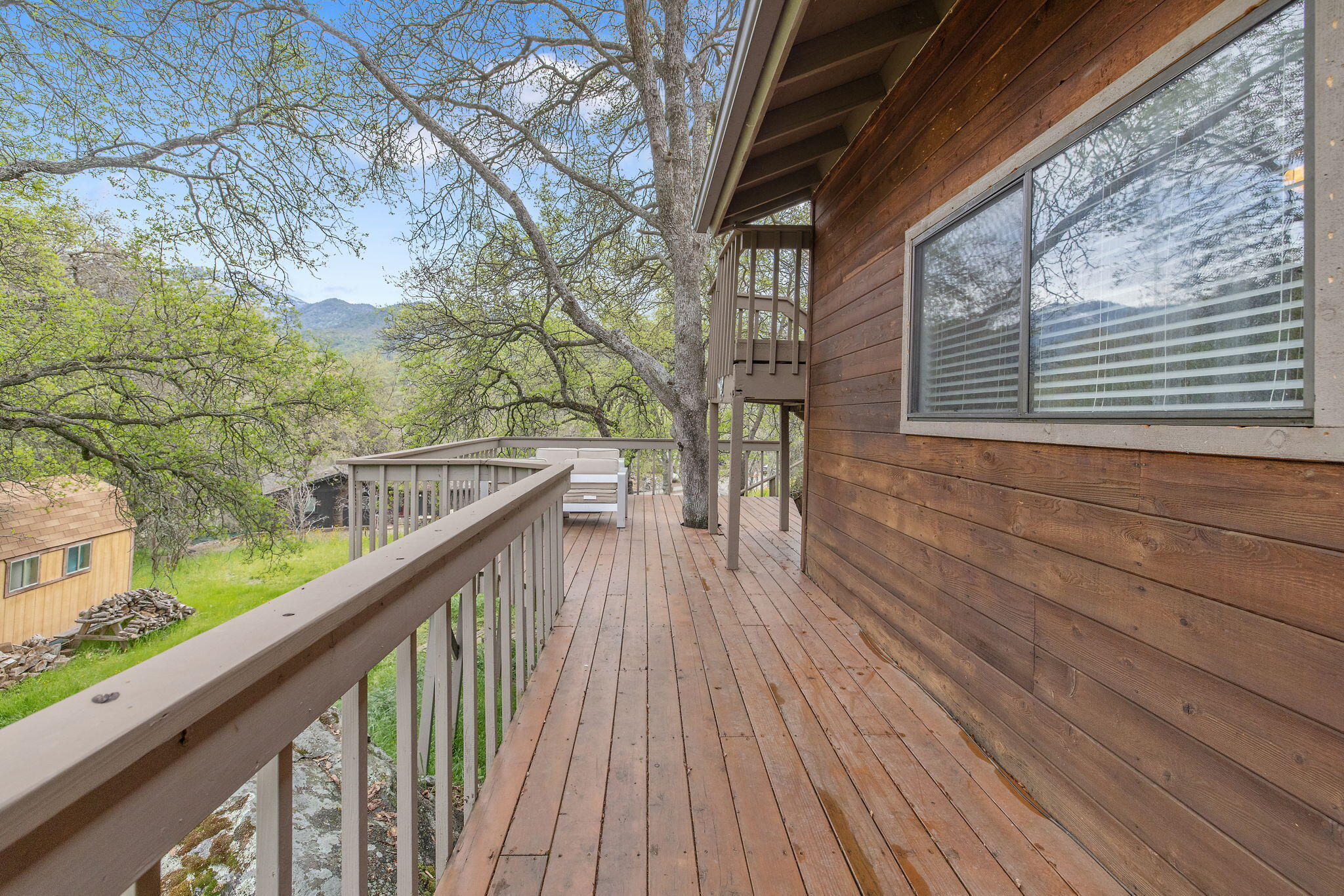 43677 Washburn Dr, Three Rivers, CA 93271