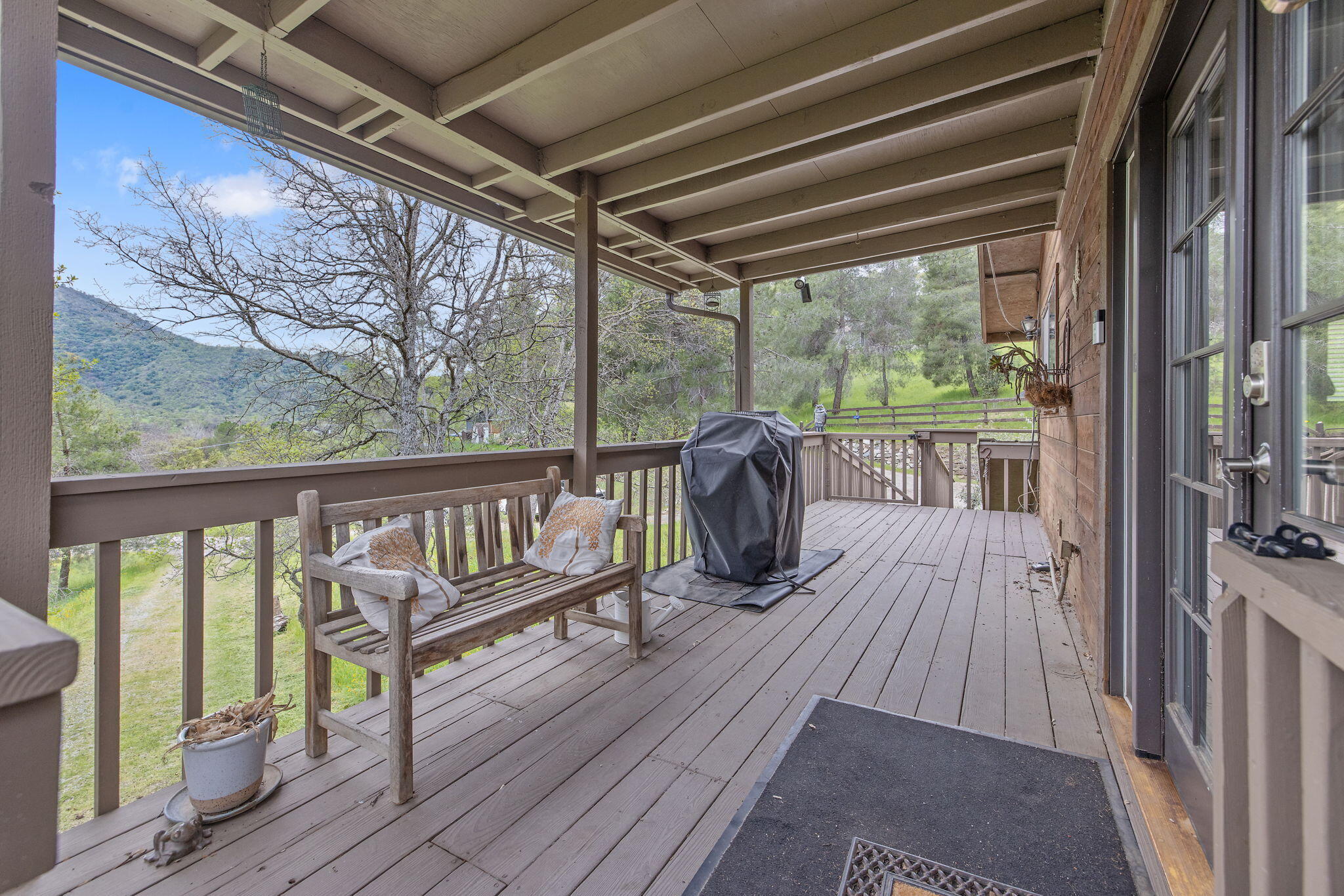 43677 Washburn Dr, Three Rivers, CA 93271