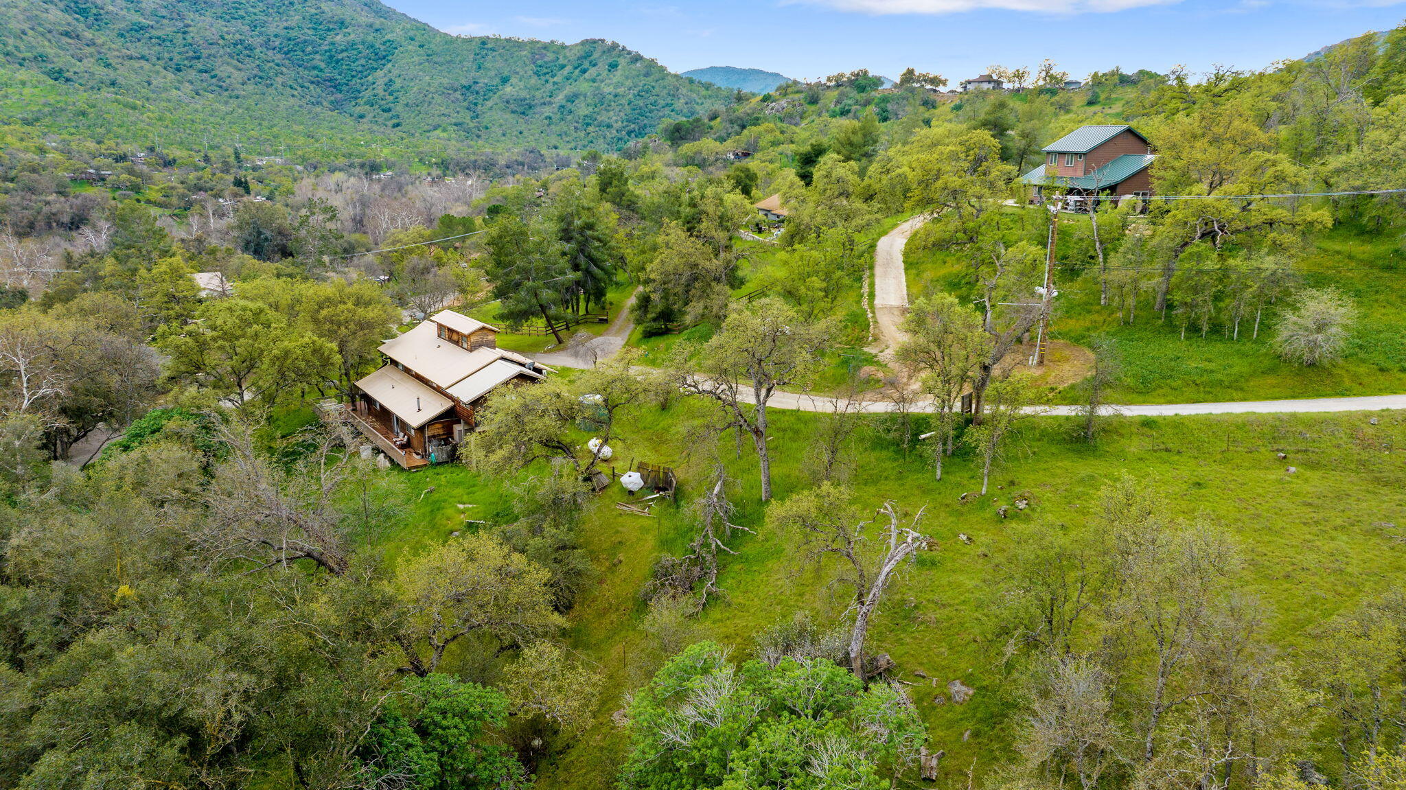 43677 Washburn Dr, Three Rivers, CA 93271