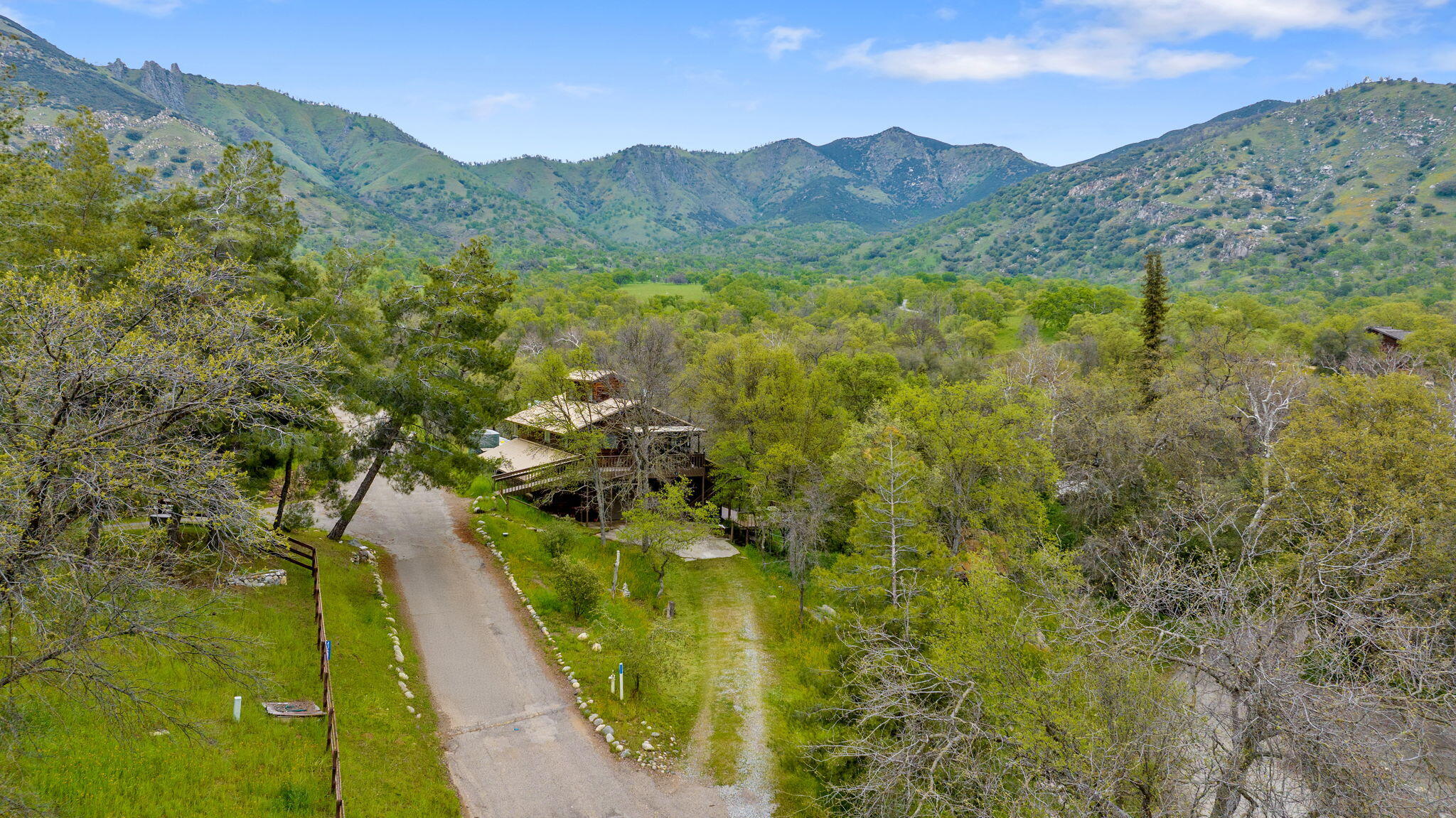 43677 Washburn Dr, Three Rivers, CA 93271