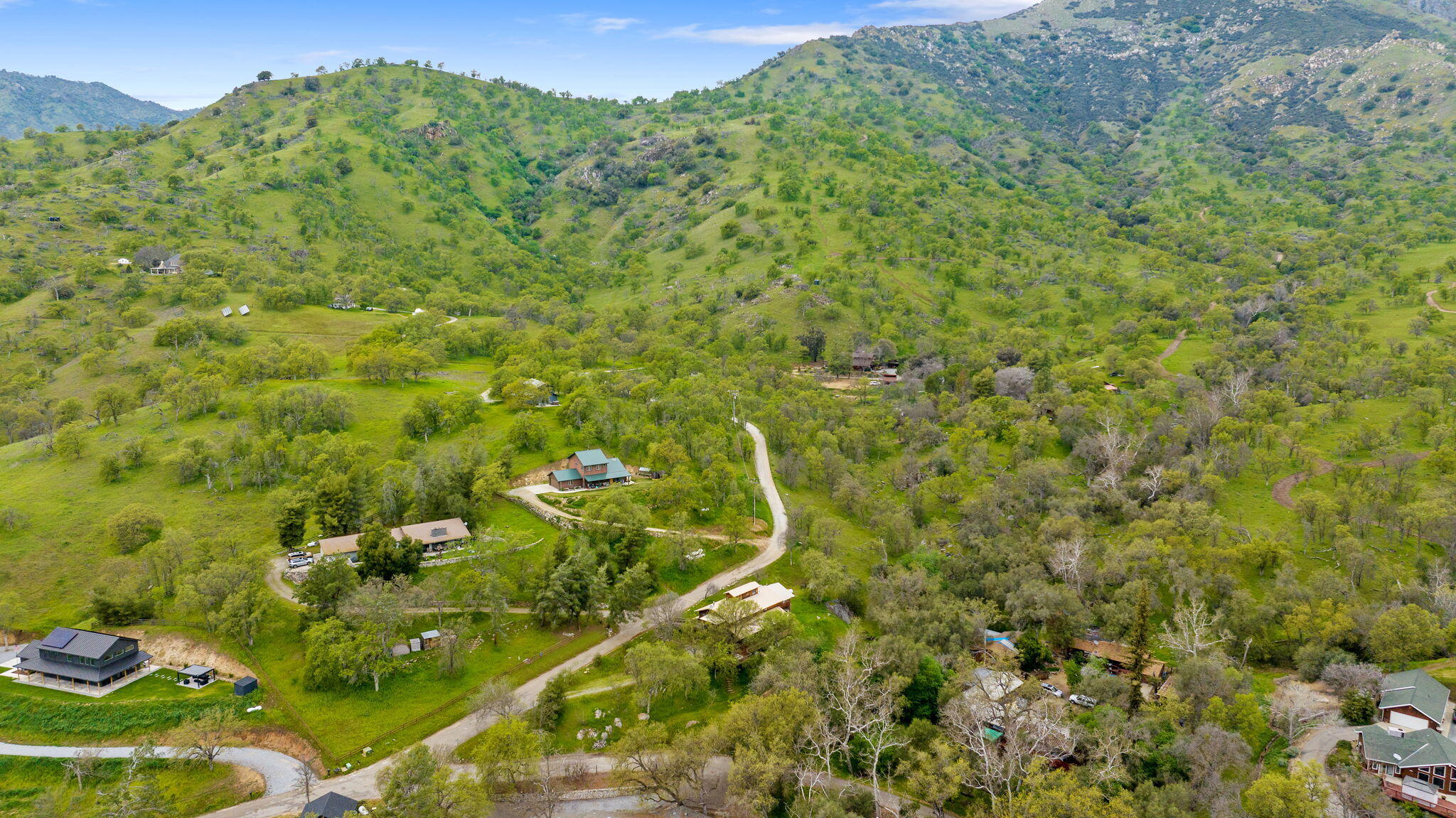 43677 Washburn Dr, Three Rivers, CA 93271