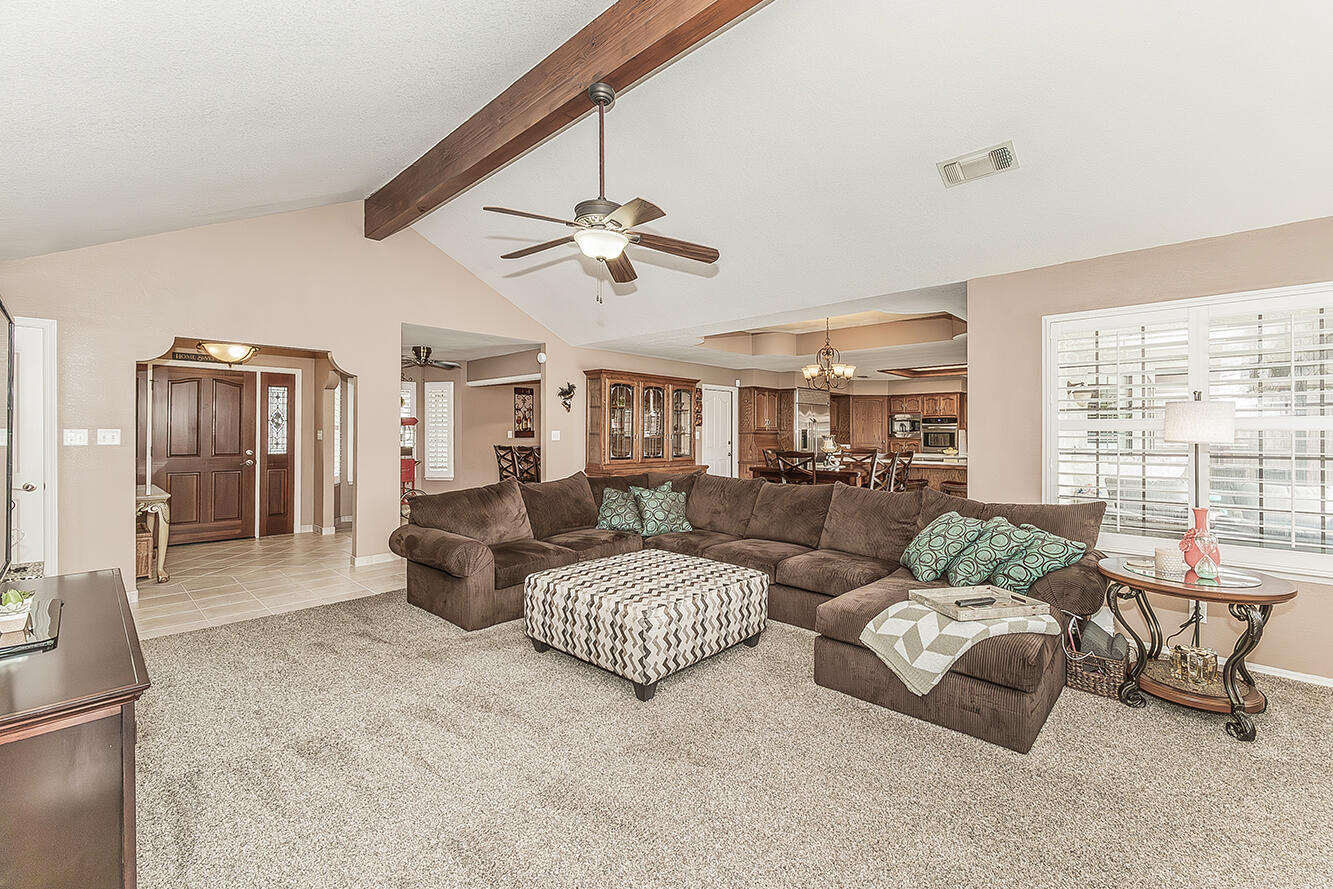 1405 W Flora Ave, Reedley, CA 93654