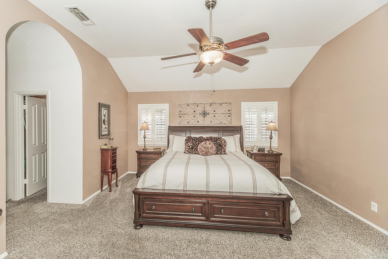 1405 W Flora Ave, Reedley, CA 93654