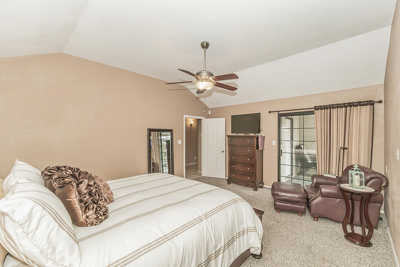 1405 W Flora Ave, Reedley, CA 93654