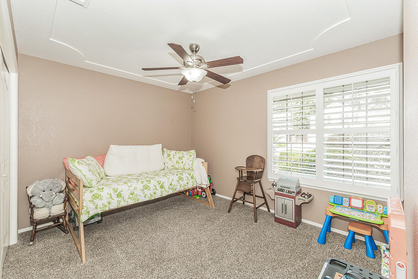 1405 W Flora Ave, Reedley, CA 93654