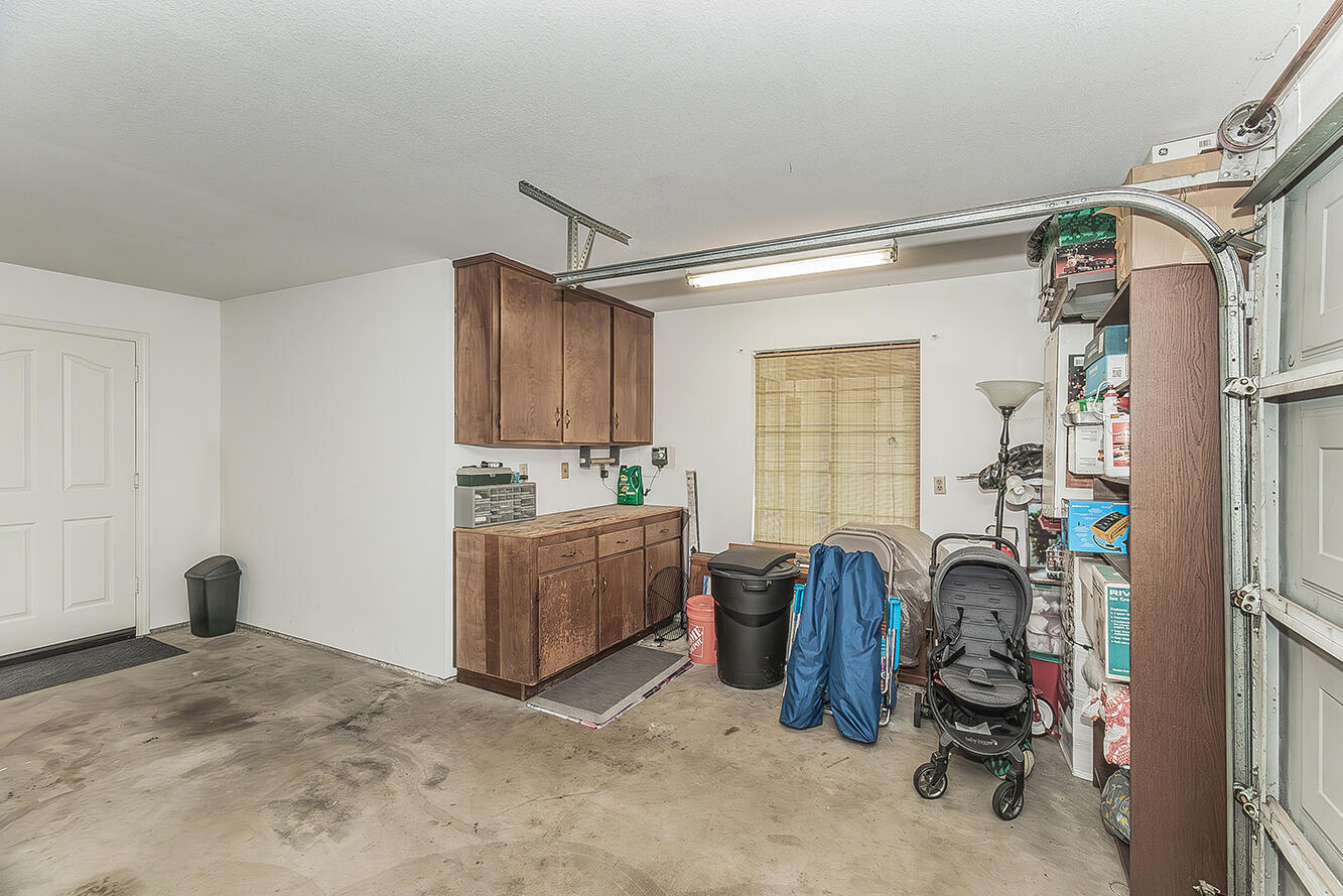 1405 W Flora Ave, Reedley, CA 93654