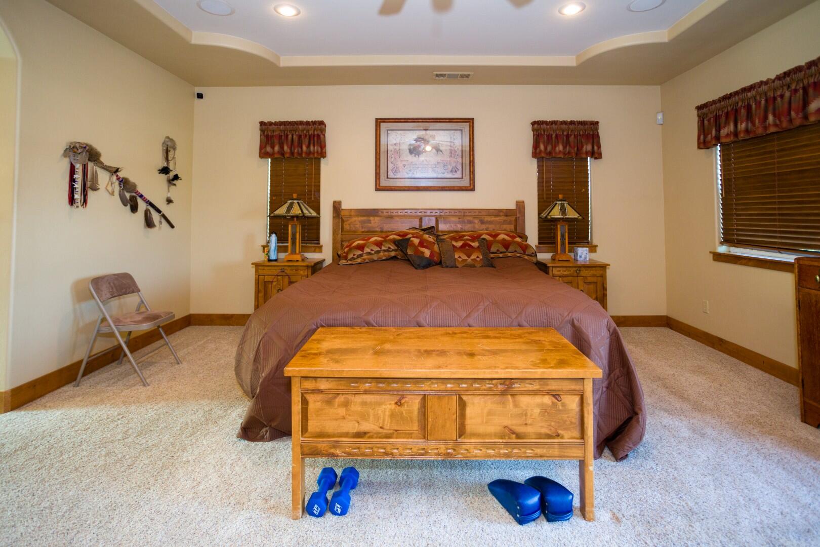 24211 Johns Dr, Porterville, CA 93257