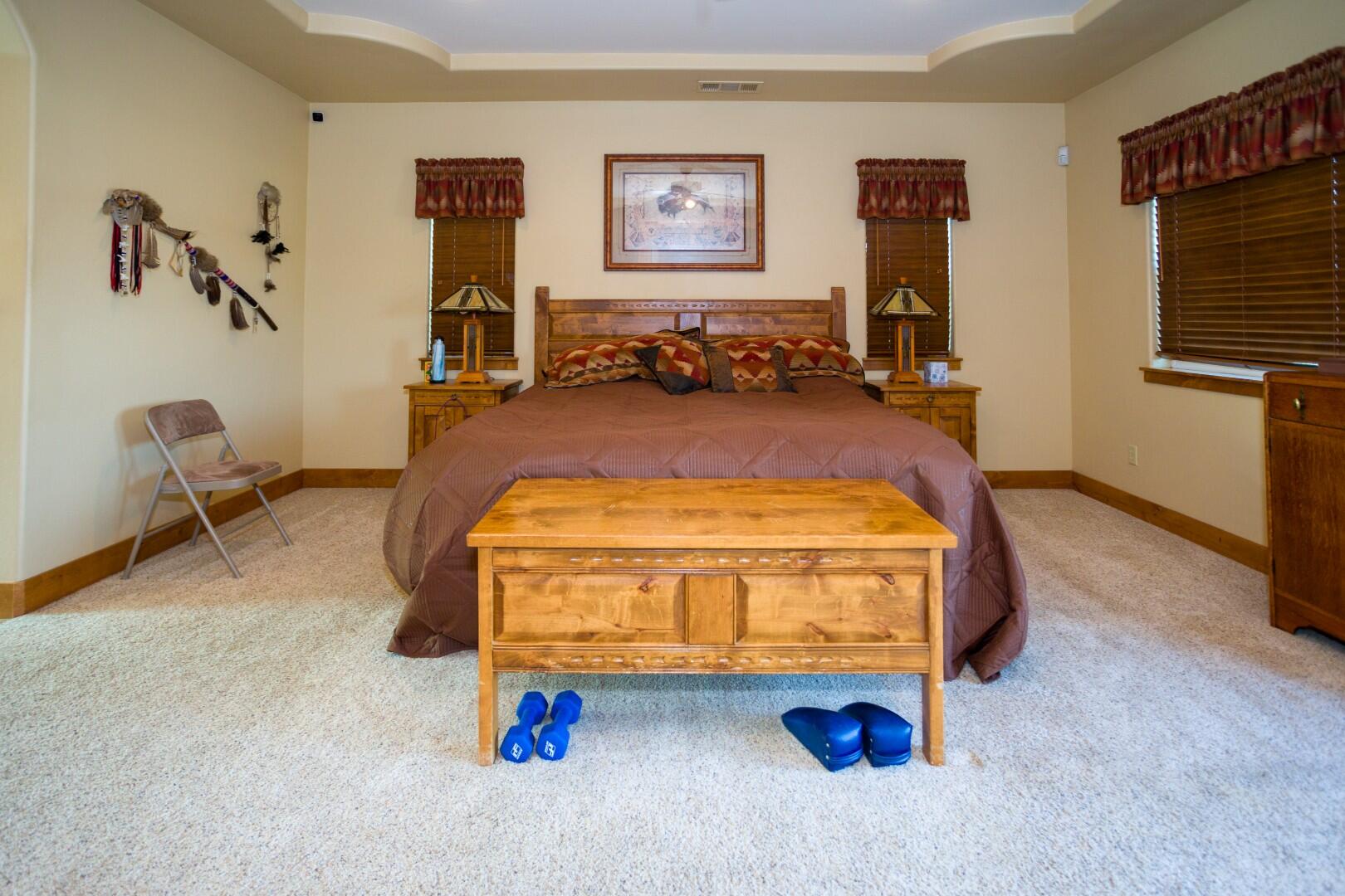 24211 Johns Dr, Porterville, CA 93257