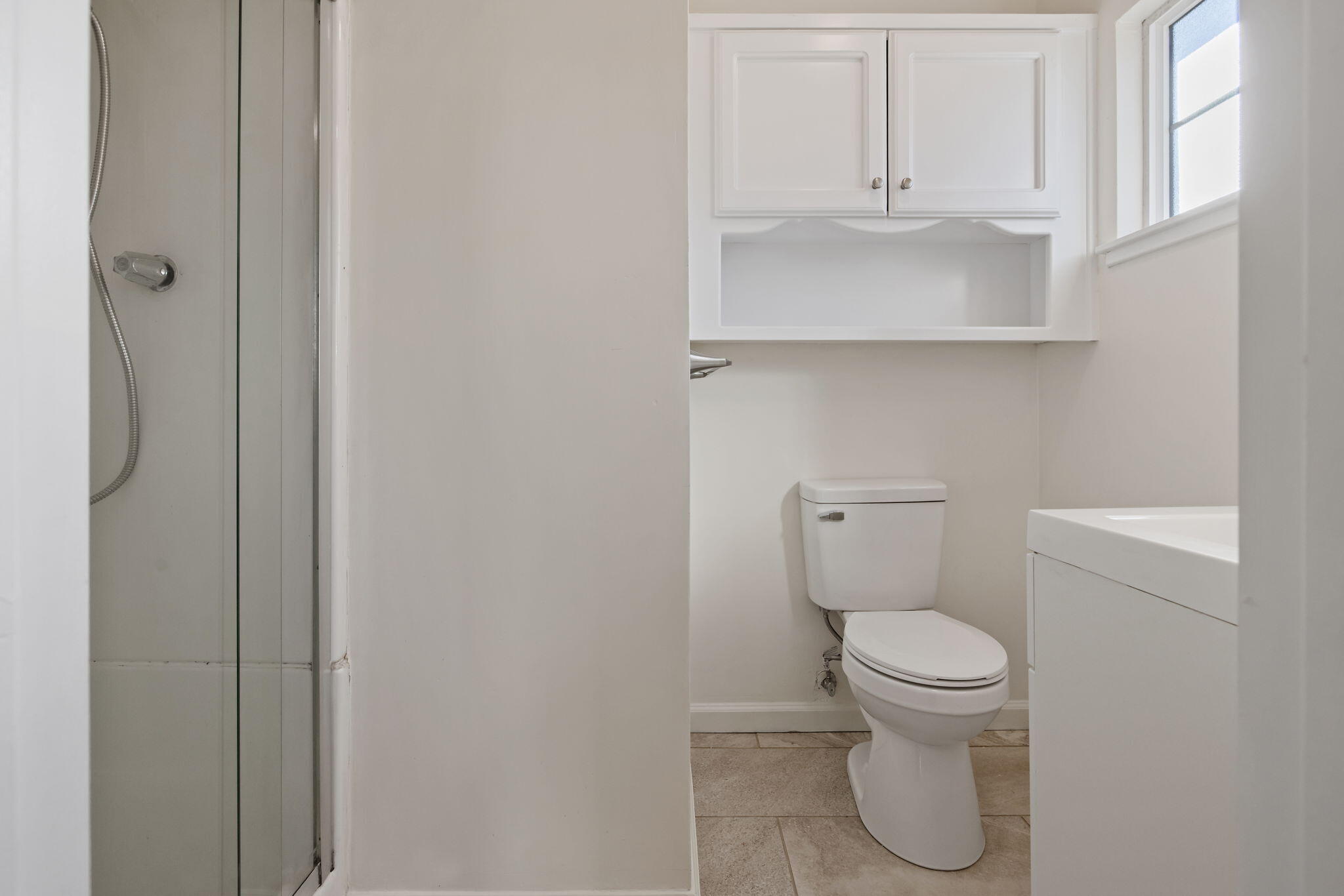 2528 W Howard Ave, Visalia, CA 93277