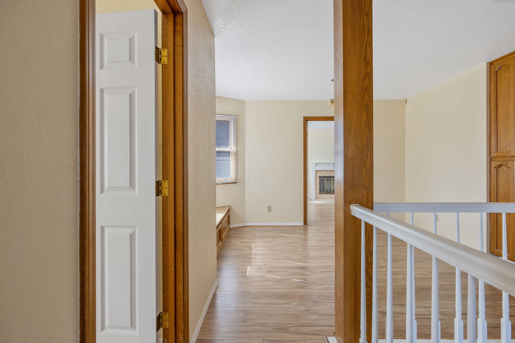 144 E Parkview Ave, Visalia, CA 93277