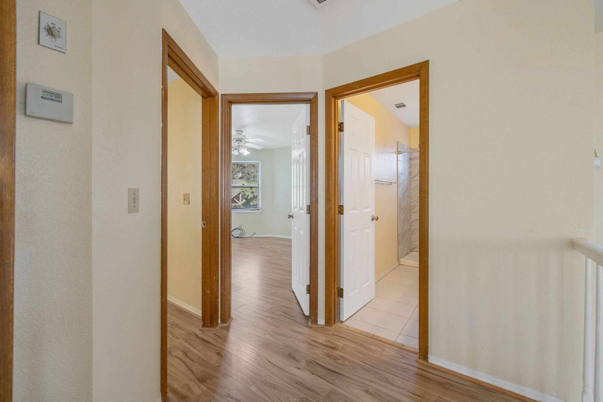 144 E Parkview Ave, Visalia, CA 93277