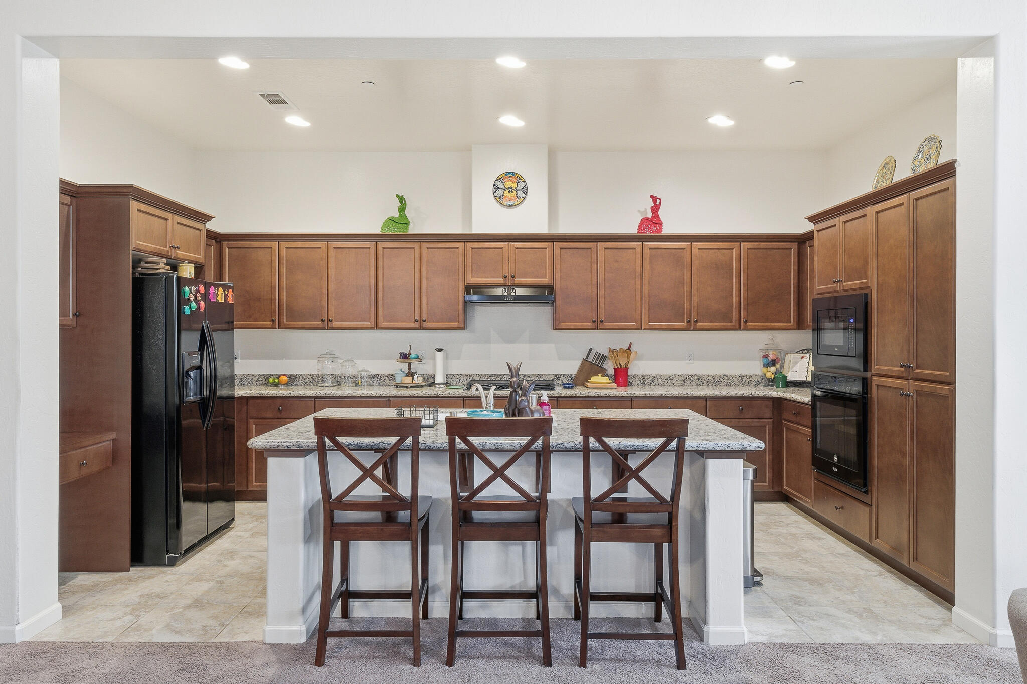 2539 W Allen Ave, Visalia, CA 93291