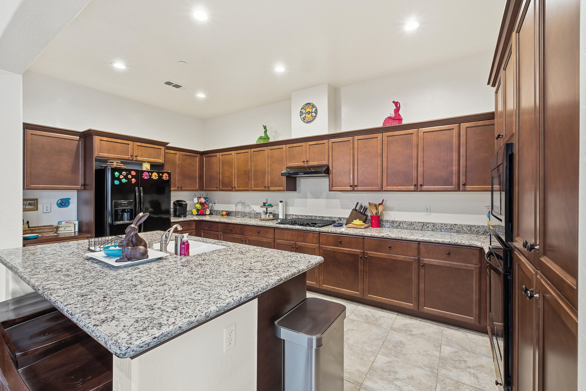 2539 W Allen Ave, Visalia, CA 93291