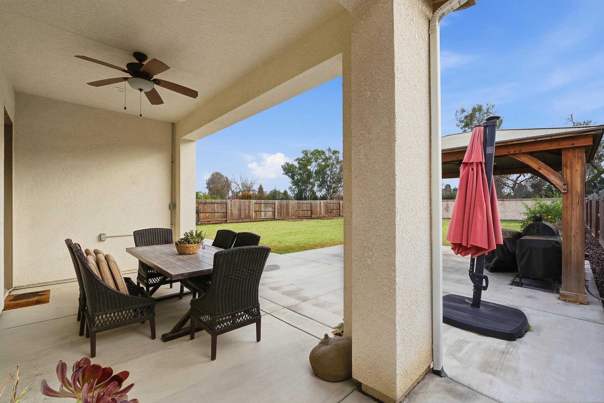 2539 W Allen Ave, Visalia, CA 93291