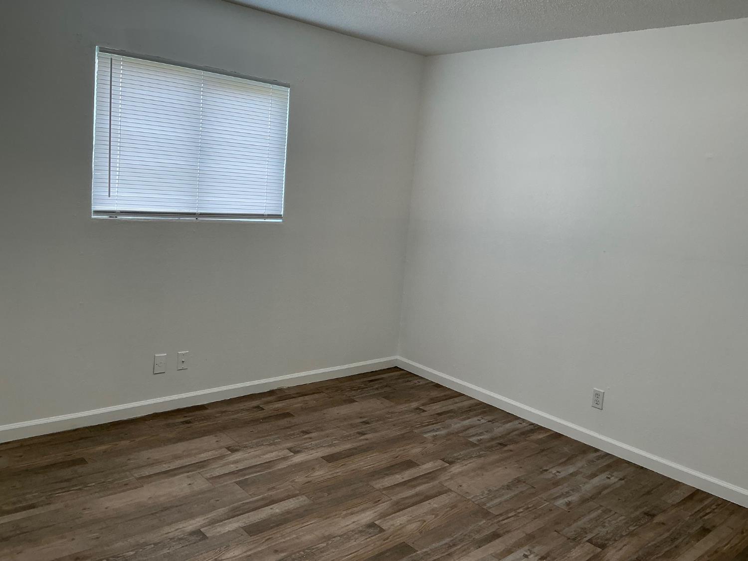 20237 Mulberry St, Stratford, CA 93266