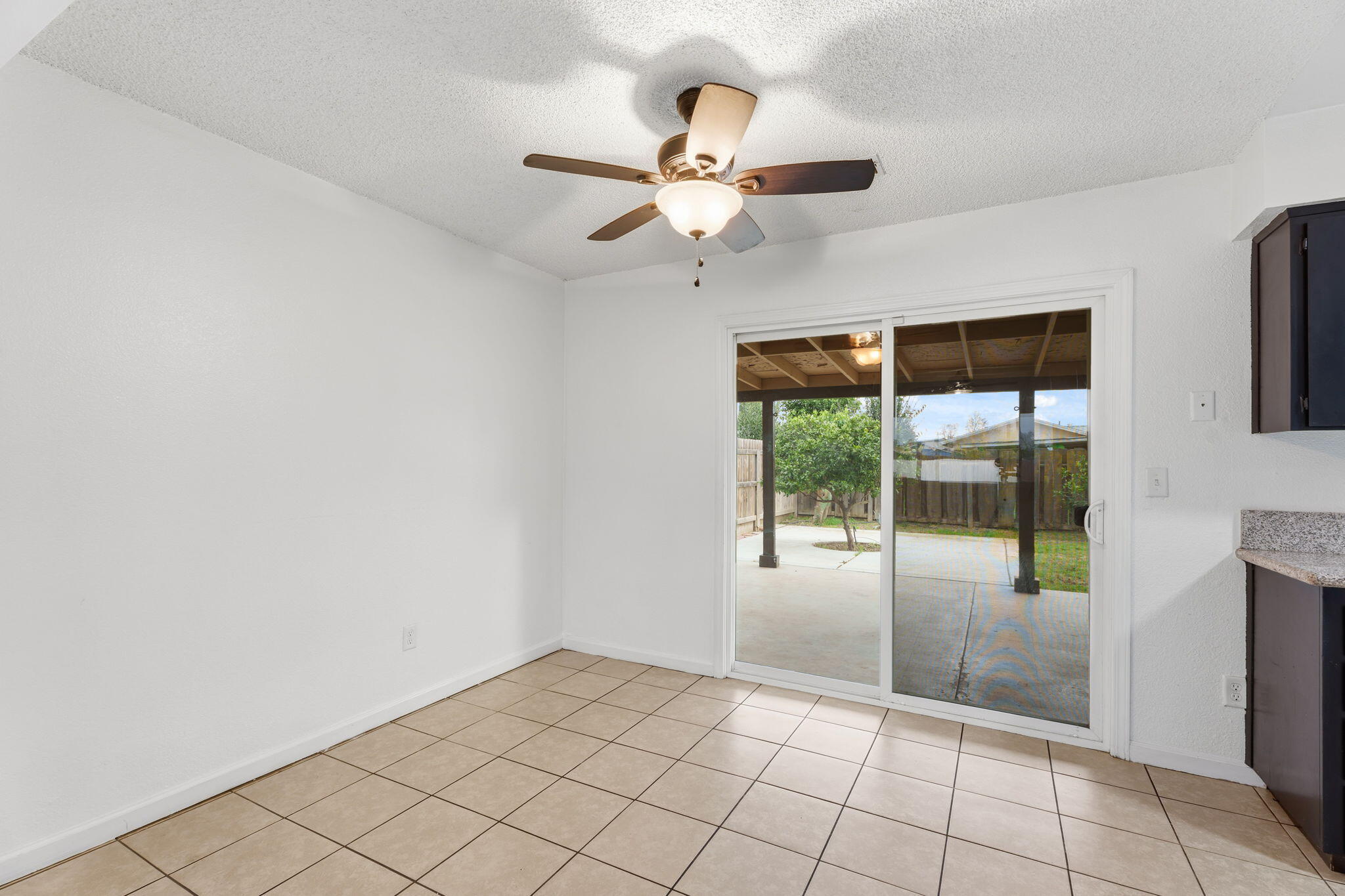 237 E Modoc Ave, Visalia, CA 93291