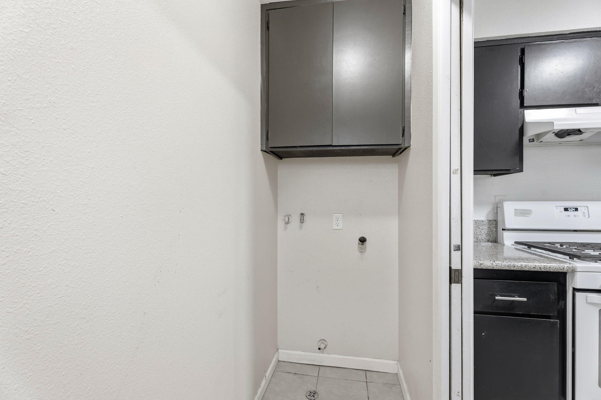 237 E Modoc Ave, Visalia, CA 93291