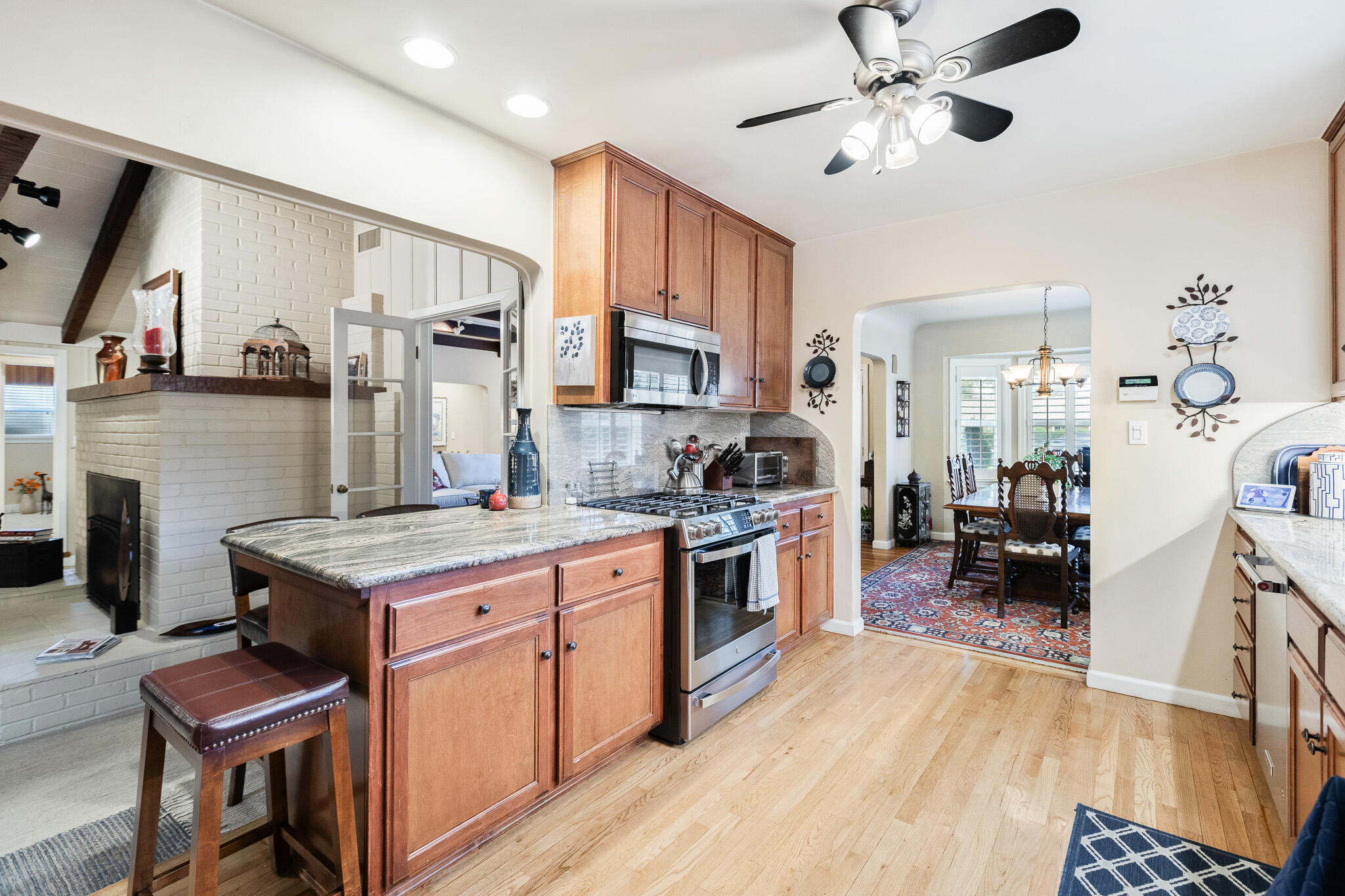 407 N Todd St, Visalia, CA 93291