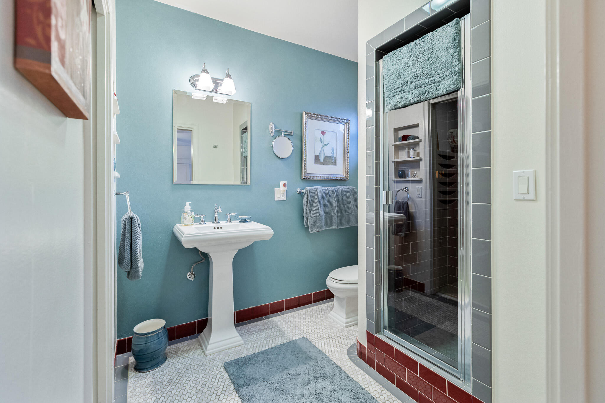 407 N Todd St, Visalia, CA 93291