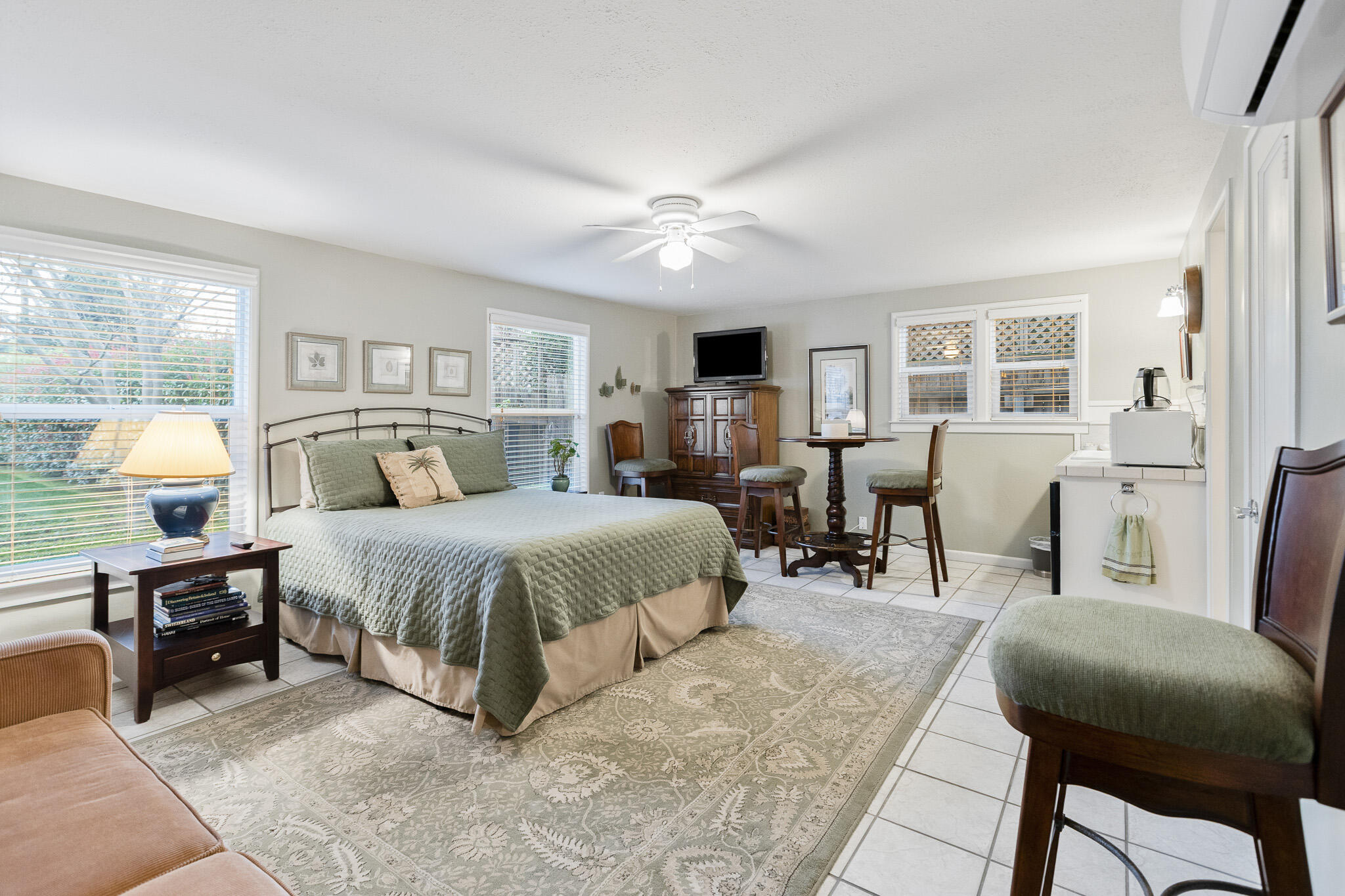 407 N Todd St, Visalia, CA 93291