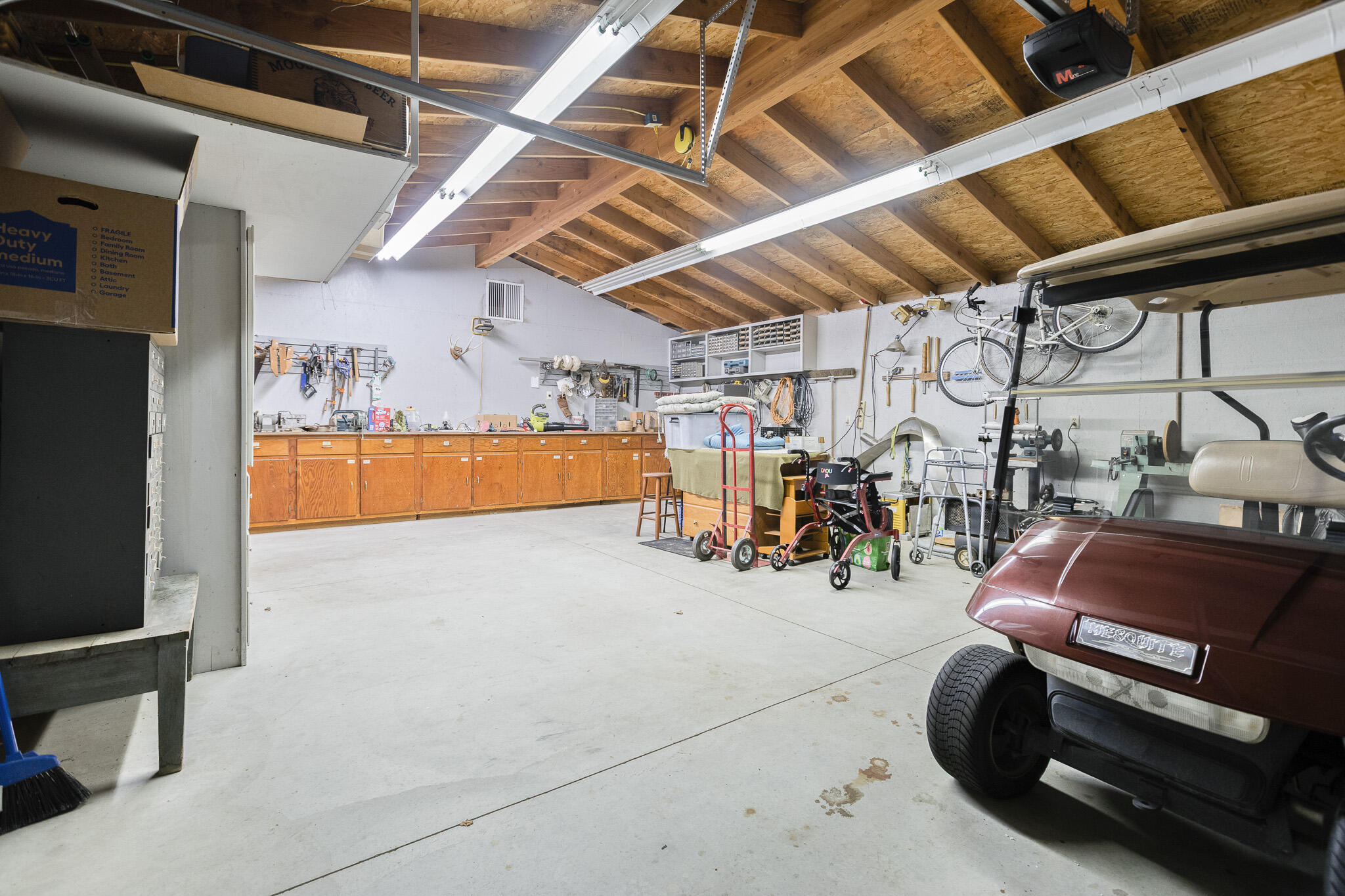 407 N Todd St, Visalia, CA 93291