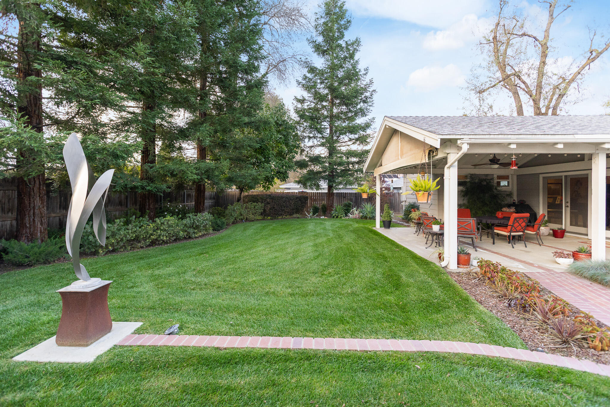 407 N Todd St, Visalia, CA 93291