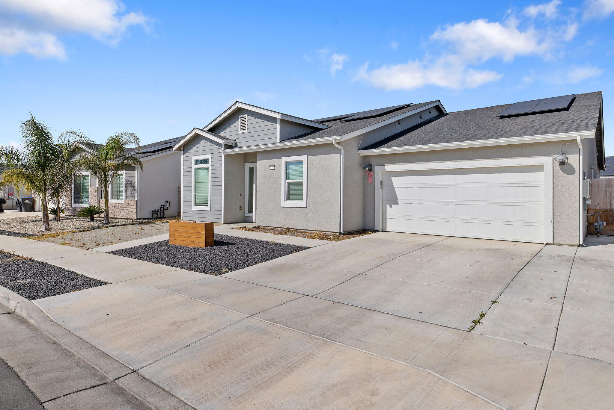 324 E Newton Ave, Visalia, CA 93291