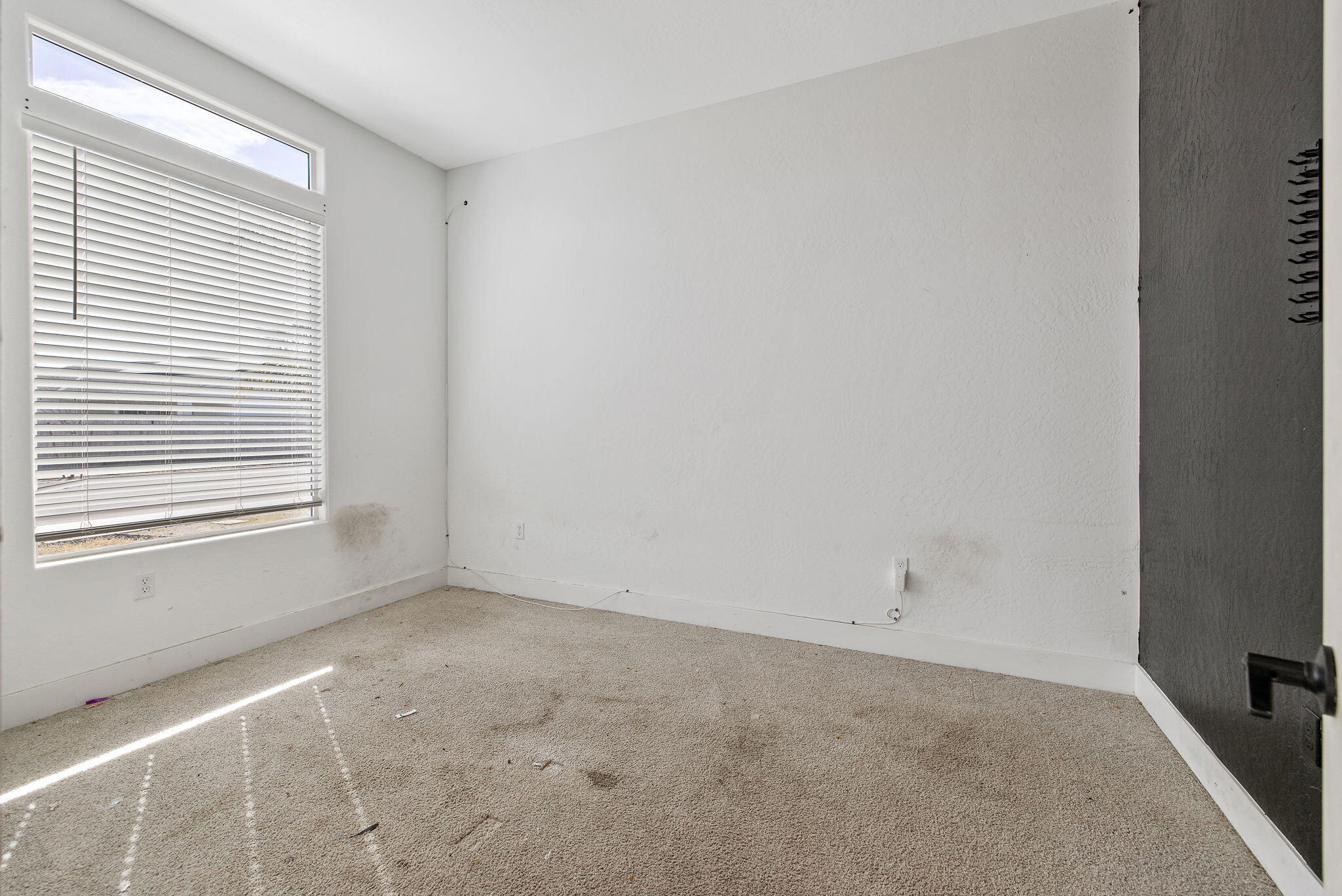 324 E Newton Ave, Visalia, CA 93291