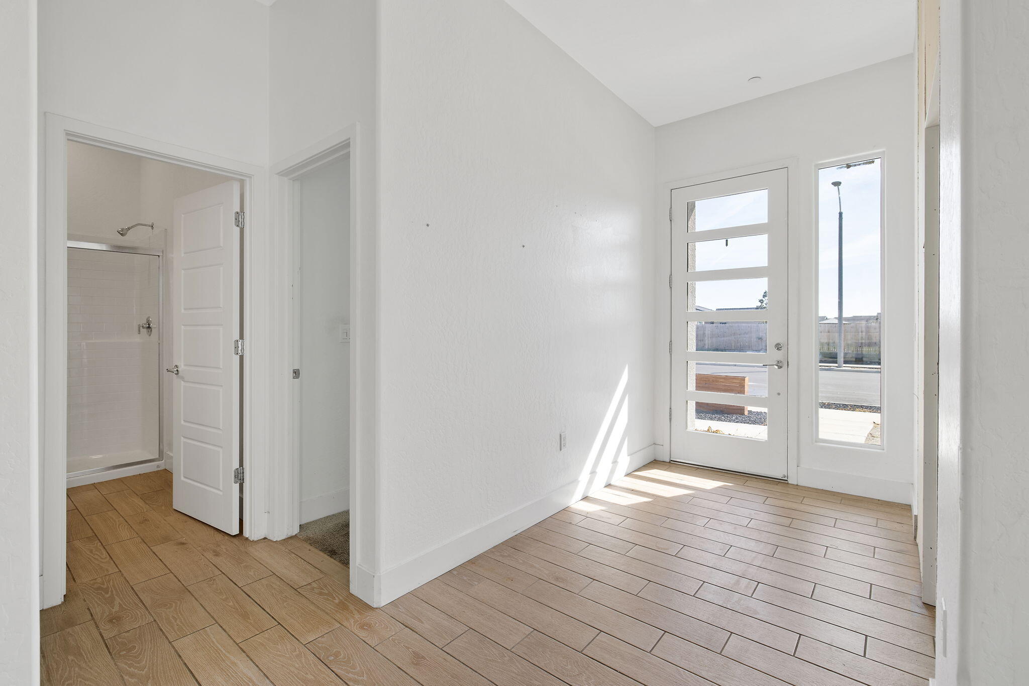 324 E Newton Ave, Visalia, CA 93291