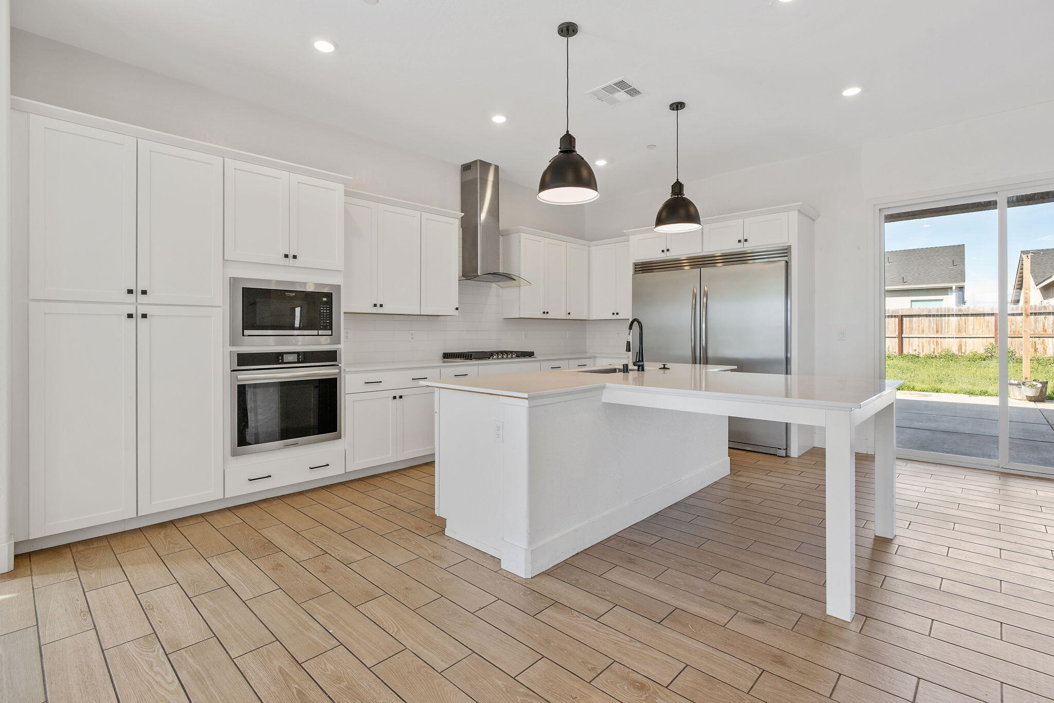 324 E Newton Ave, Visalia, CA 93291