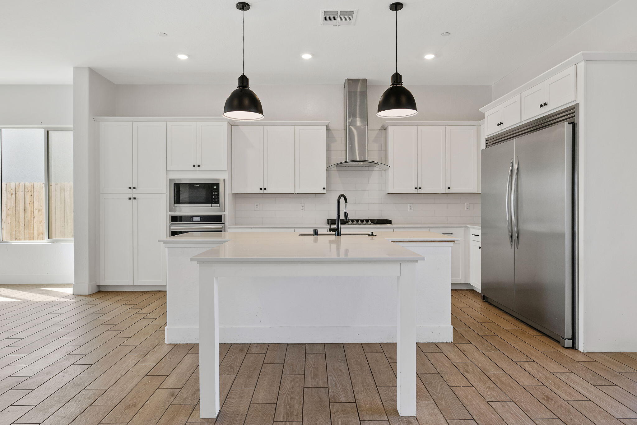 324 E Newton Ave, Visalia, CA 93291