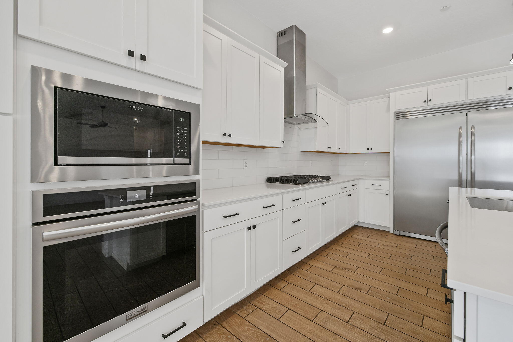 324 E Newton Ave, Visalia, CA 93291