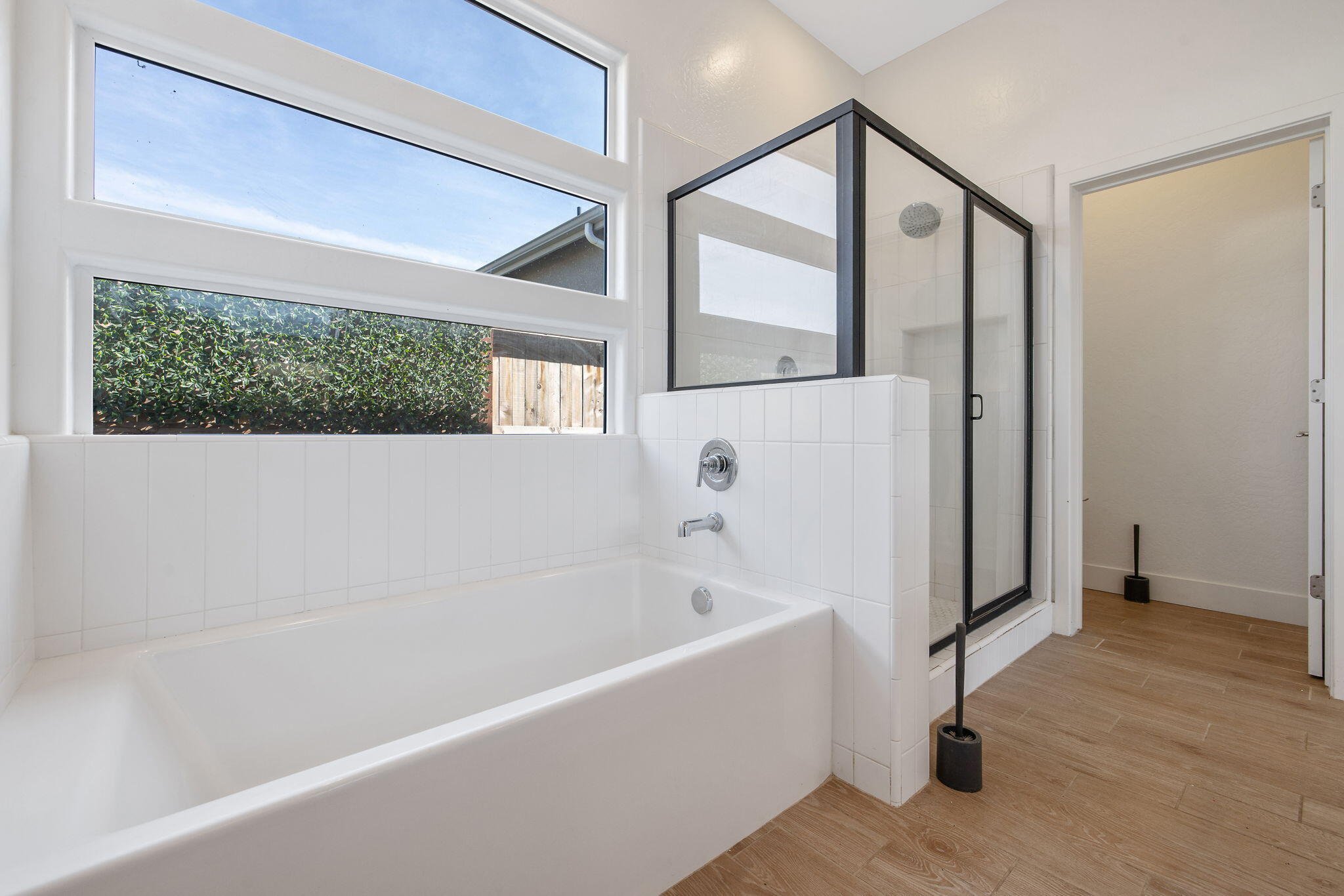 324 E Newton Ave, Visalia, CA 93291