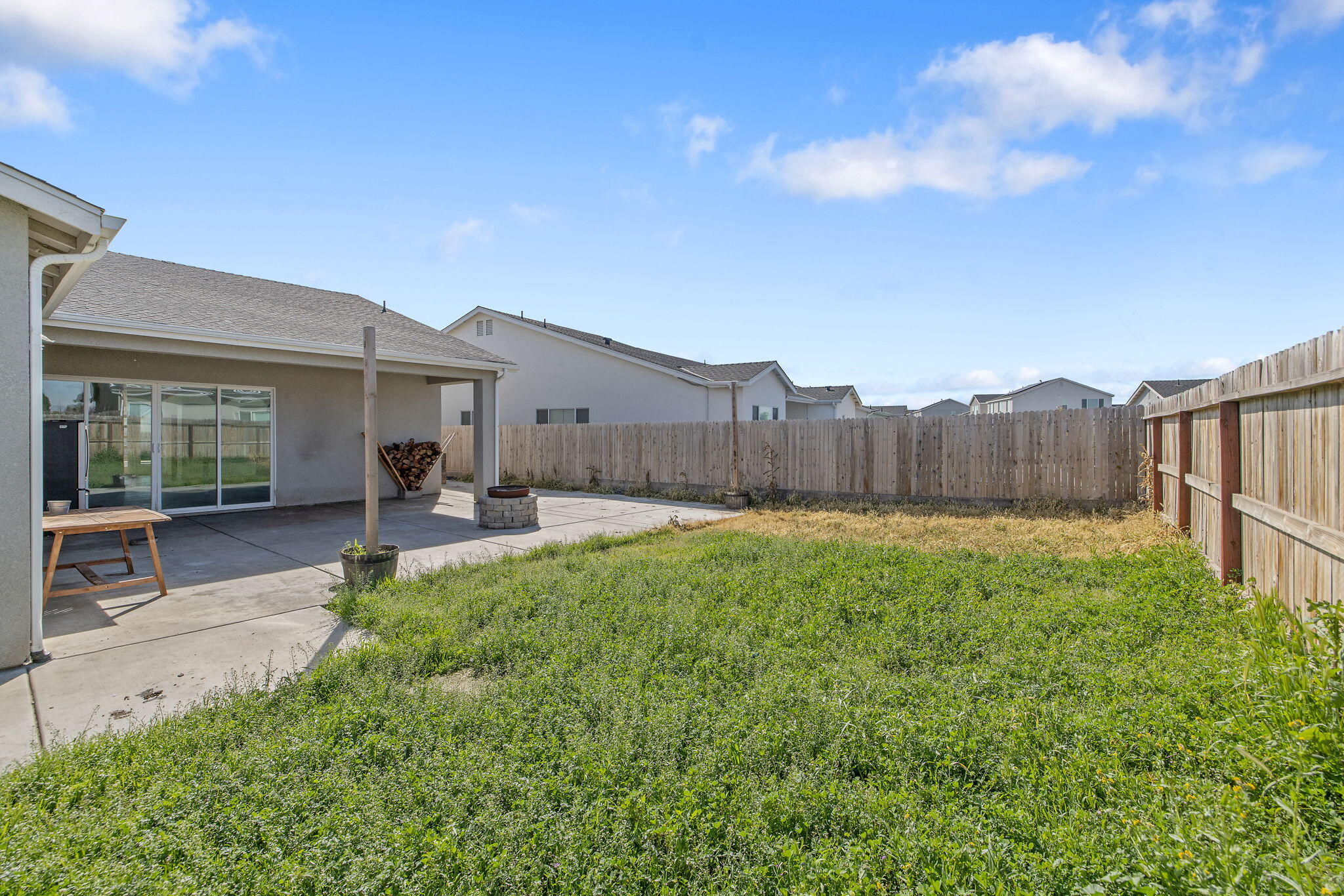 324 E Newton Ave, Visalia, CA 93291