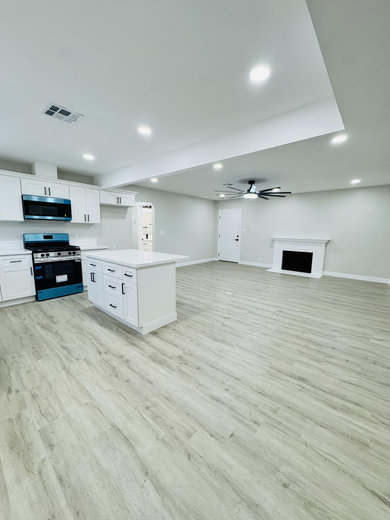 1804 Hodges Ave, Bakersfield, CA 93304