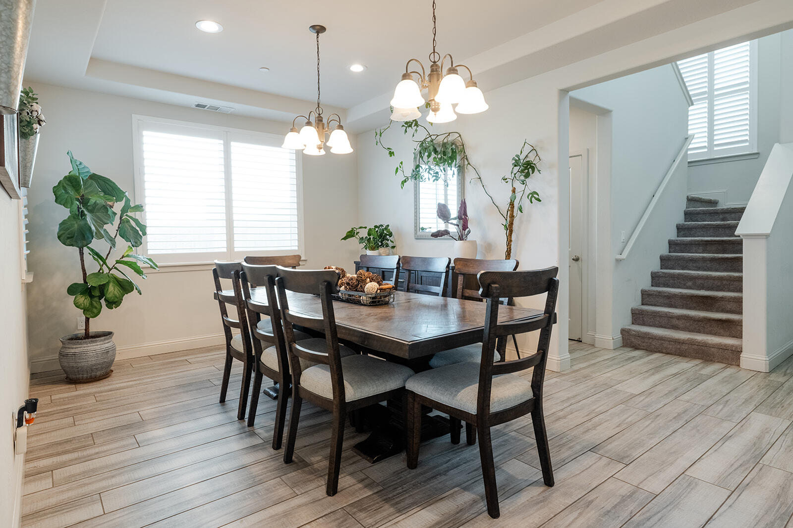 4407 S Ernest St, Visalia, CA 93277