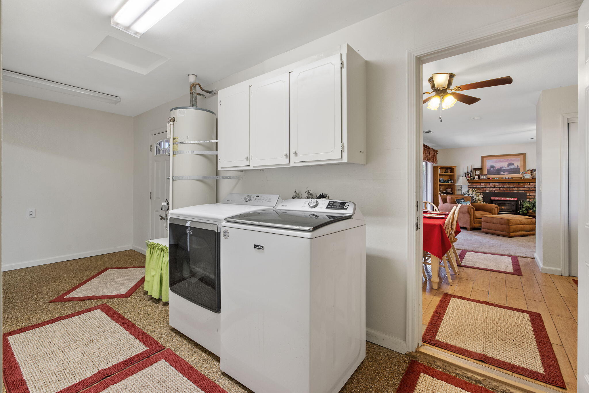 1127 S Noyes St, Visalia, CA 93277