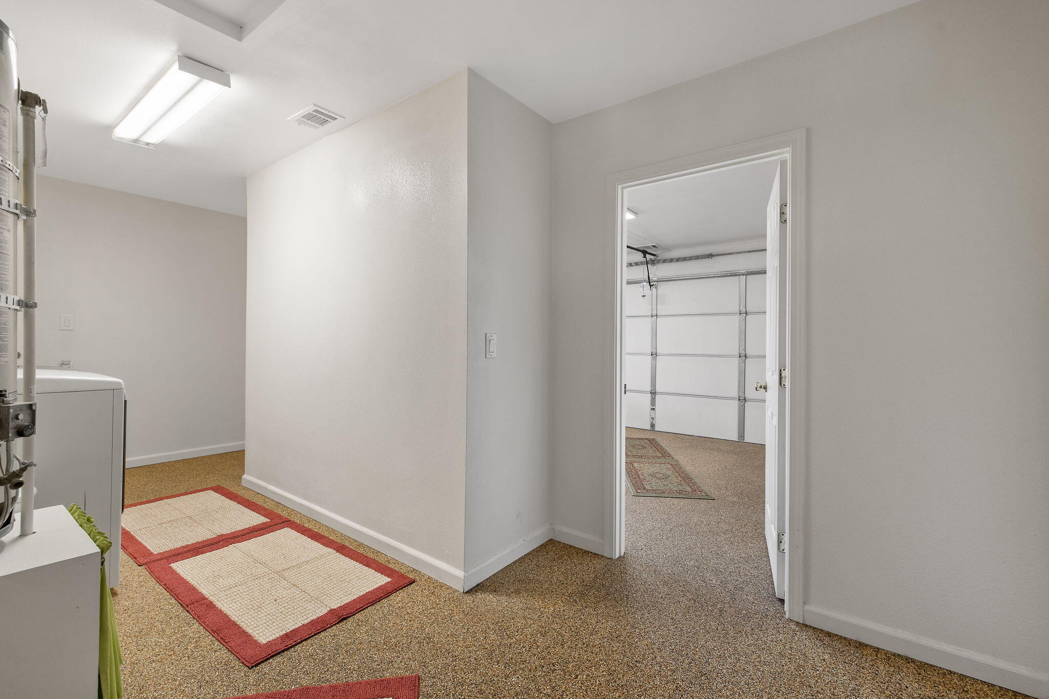 1127 S Noyes St, Visalia, CA 93277