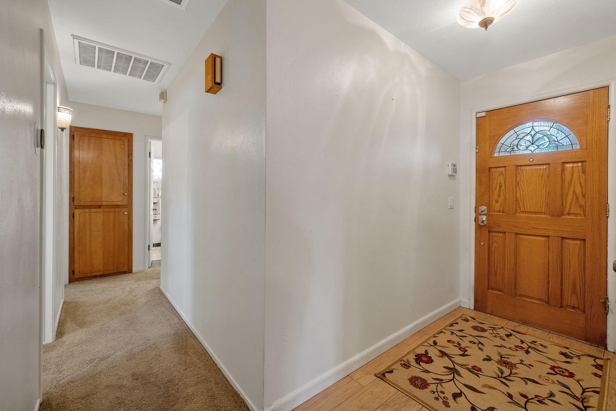 1127 S Noyes St, Visalia, CA 93277